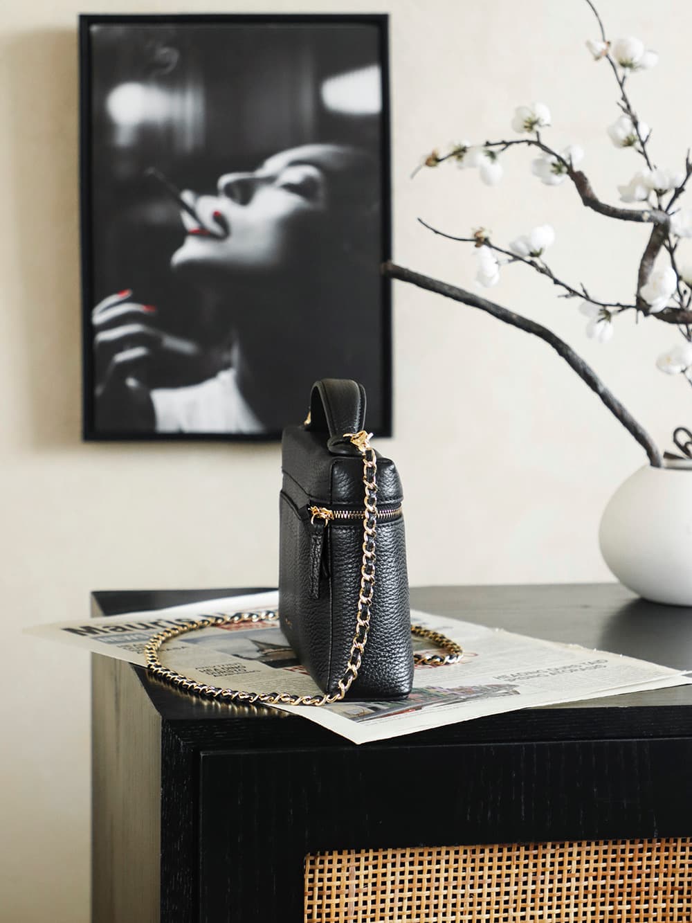 Chanel Large Vanity with chain Grained Calfskin & Gold-Tone Metal Black AP5347 A