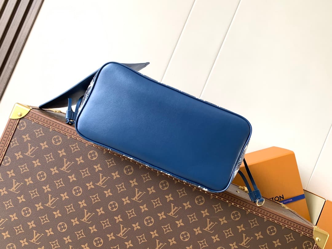 Louis Vuitton Neverfull MM Monoglam Tote Bag Metallic Blue Monogram M22921 High