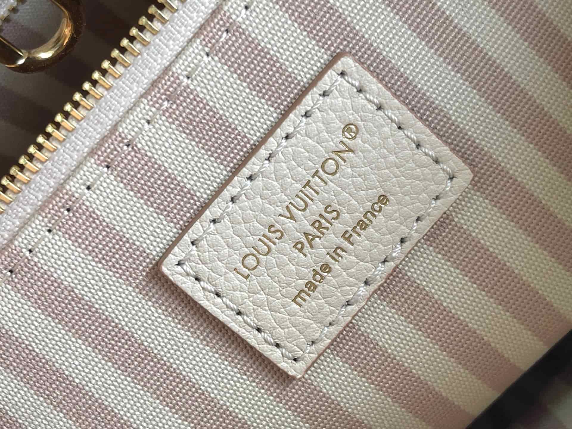 Louis Vuitton OnTheGo PM Debossed grained cowhide leather M14403 Eden TOP