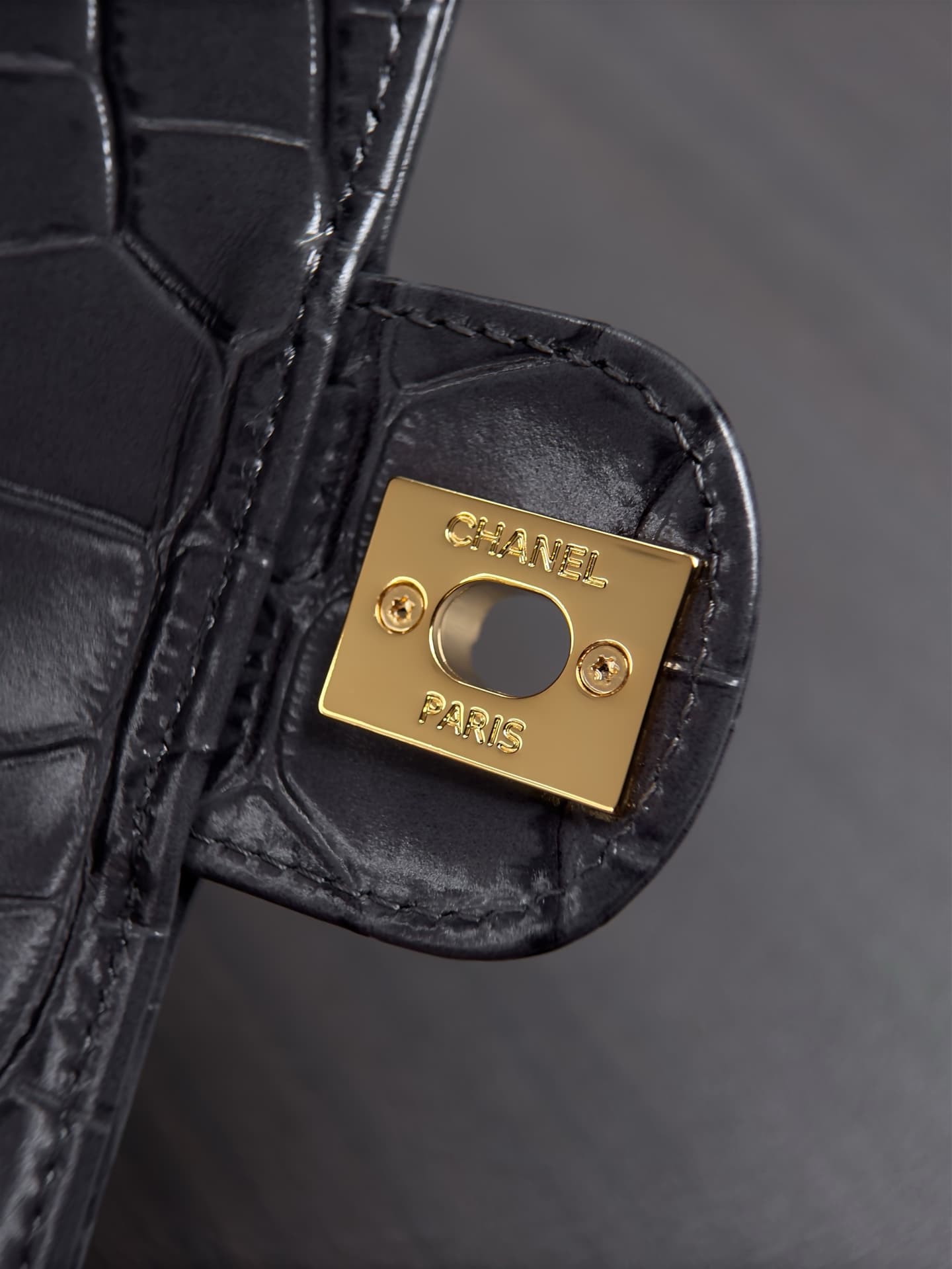 Chanel Flap Bag crocodile-embossed calfskin& Gold-Tone Metal Grey AS6340 A