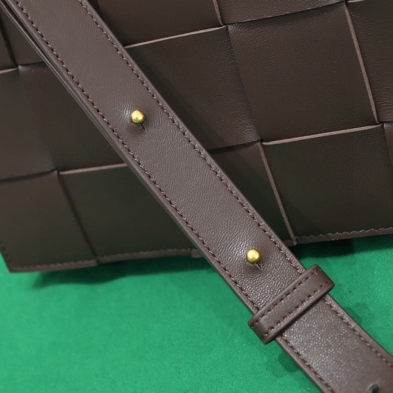 BV CASSETTE BAG Lambskin High