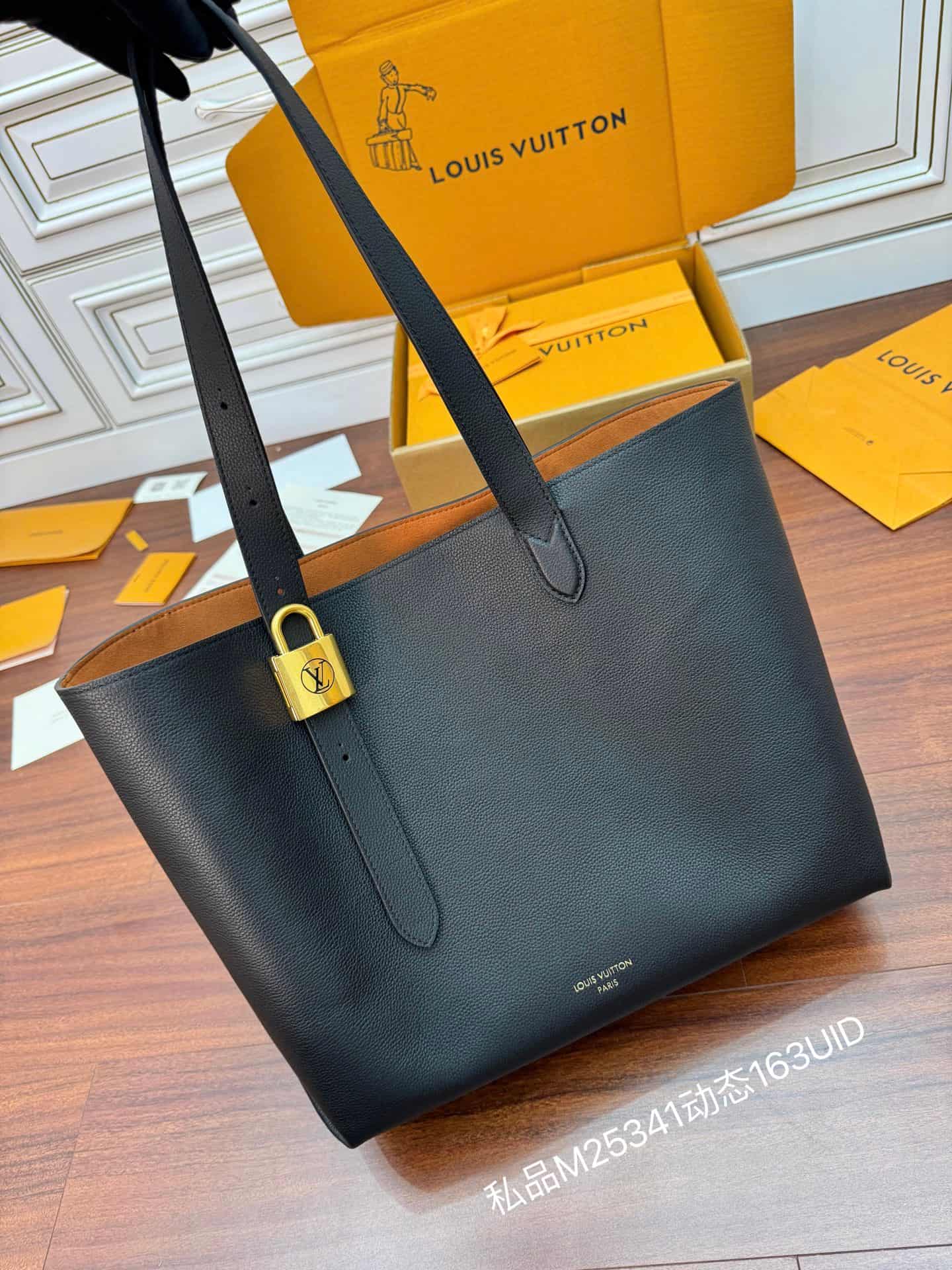 Louis Vuitton Low Key Cabas MM Black Grained calfskin M25341 TOP