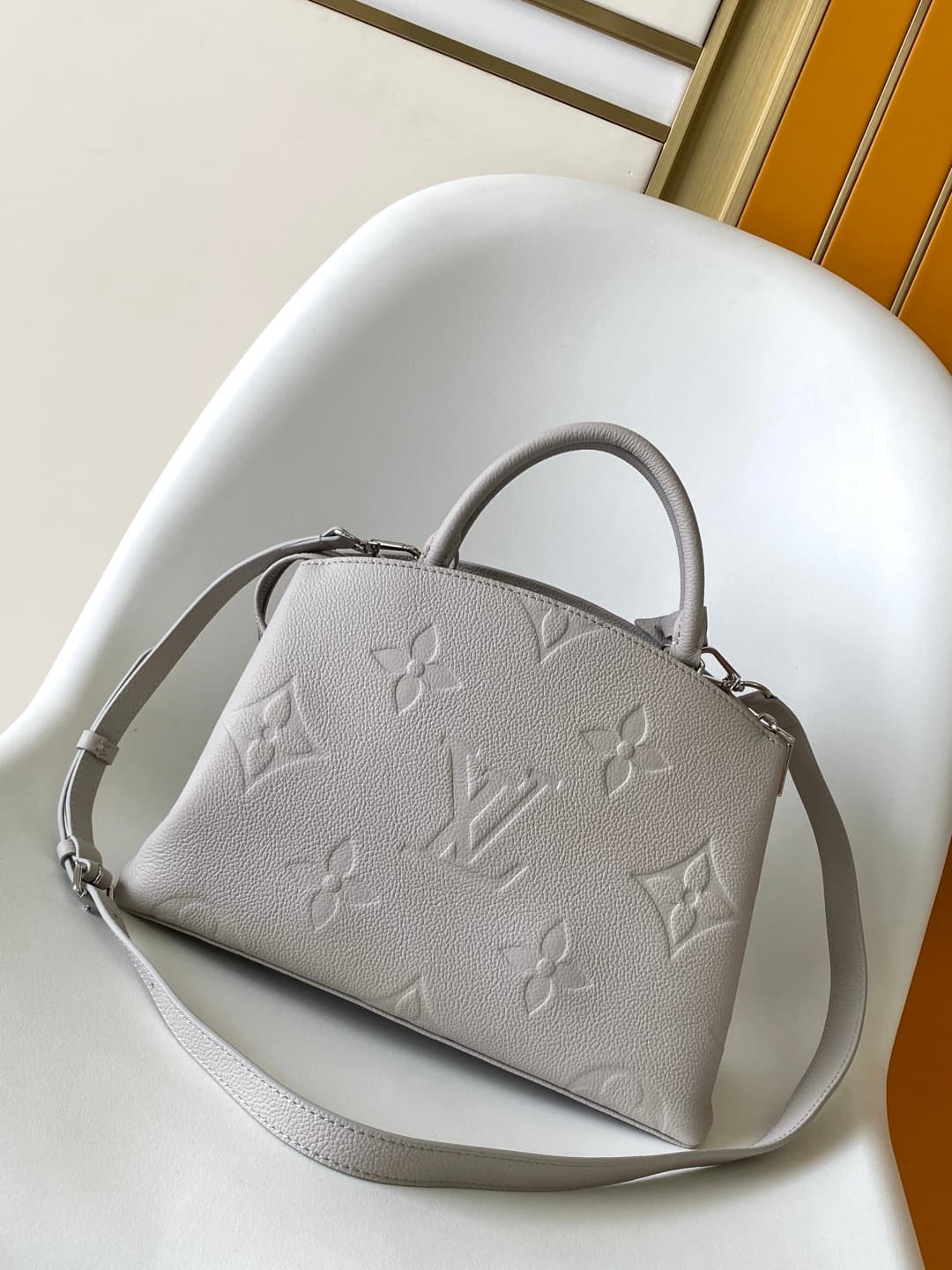 Louis Vuitton Petit Palais Brume Gray Cowhide leather M13803 High