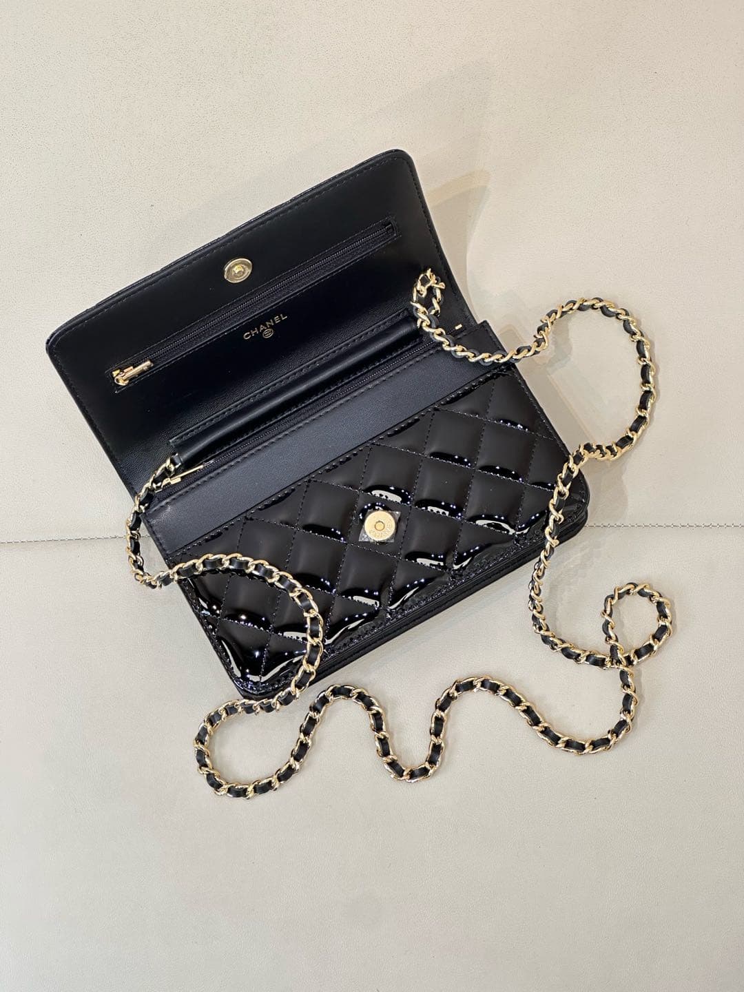 Chanel Wallet on Chain Patent Calfskin& Gold-tone Metal AP0250 Black TOP