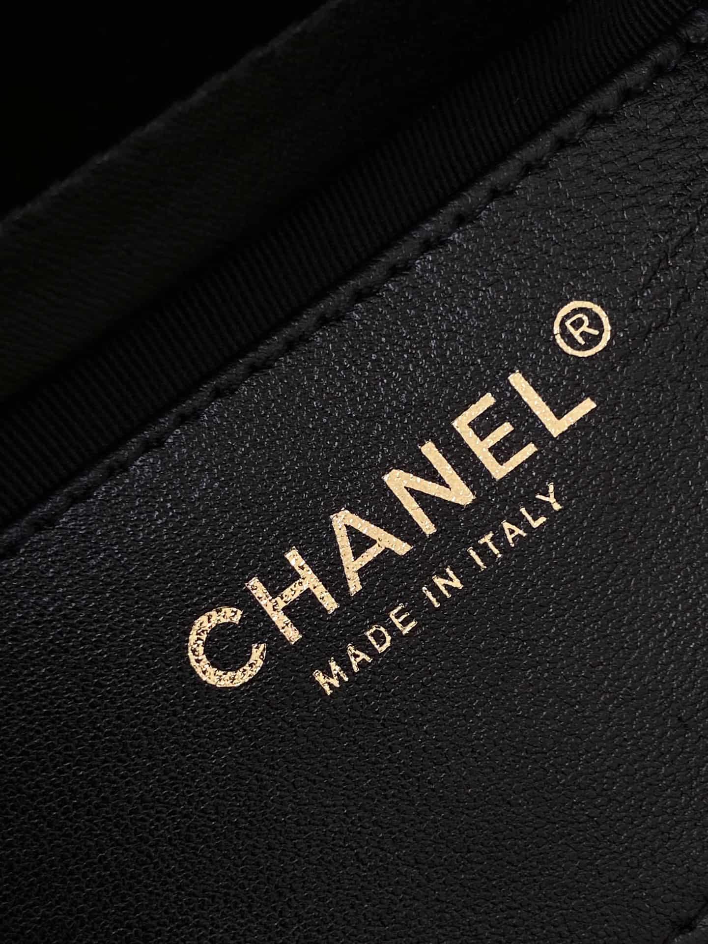 Chanel HOBO HANDBAG AS5177 Lambskin & Gold-Tone Metal Black A
