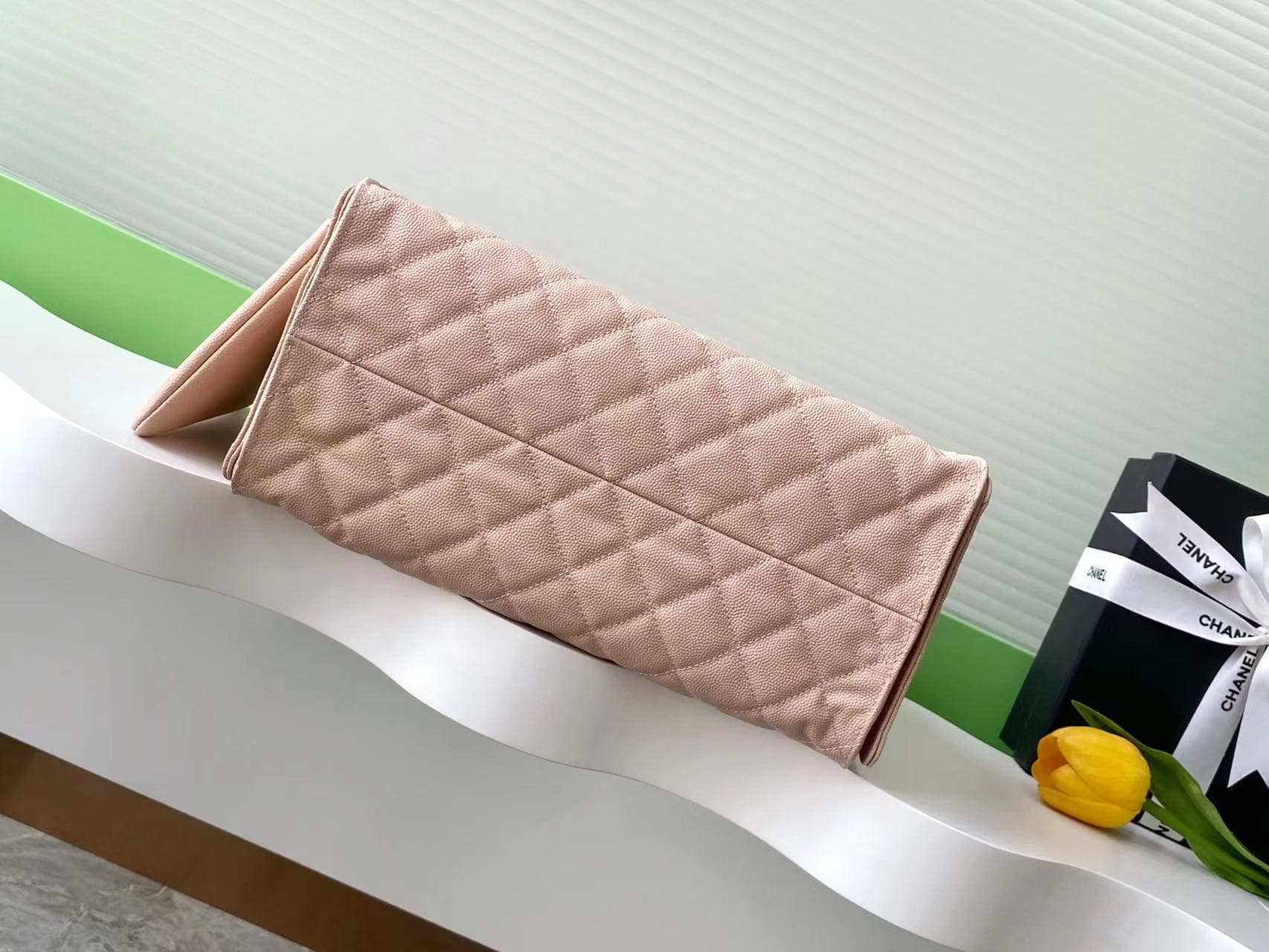 Chanel 25 Medium Hobo Medium handbag AS5311 Grained Calfskin & Gold-tone Metal Light Pink A