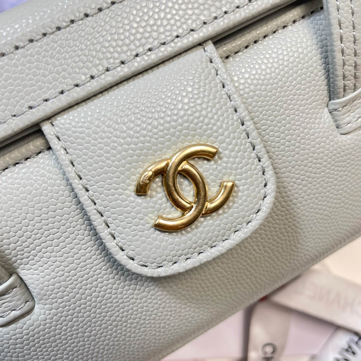Chanel Long Vanity with Leather Strap Grained Shiny Calfskin & Gold-Tone Metal Light Green AP5067 A