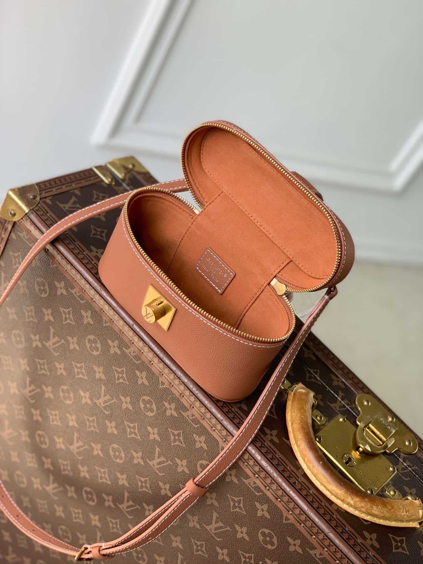 Louis Vuitton Low Key Vanity Pouch Cognac Calfskin M27505 High