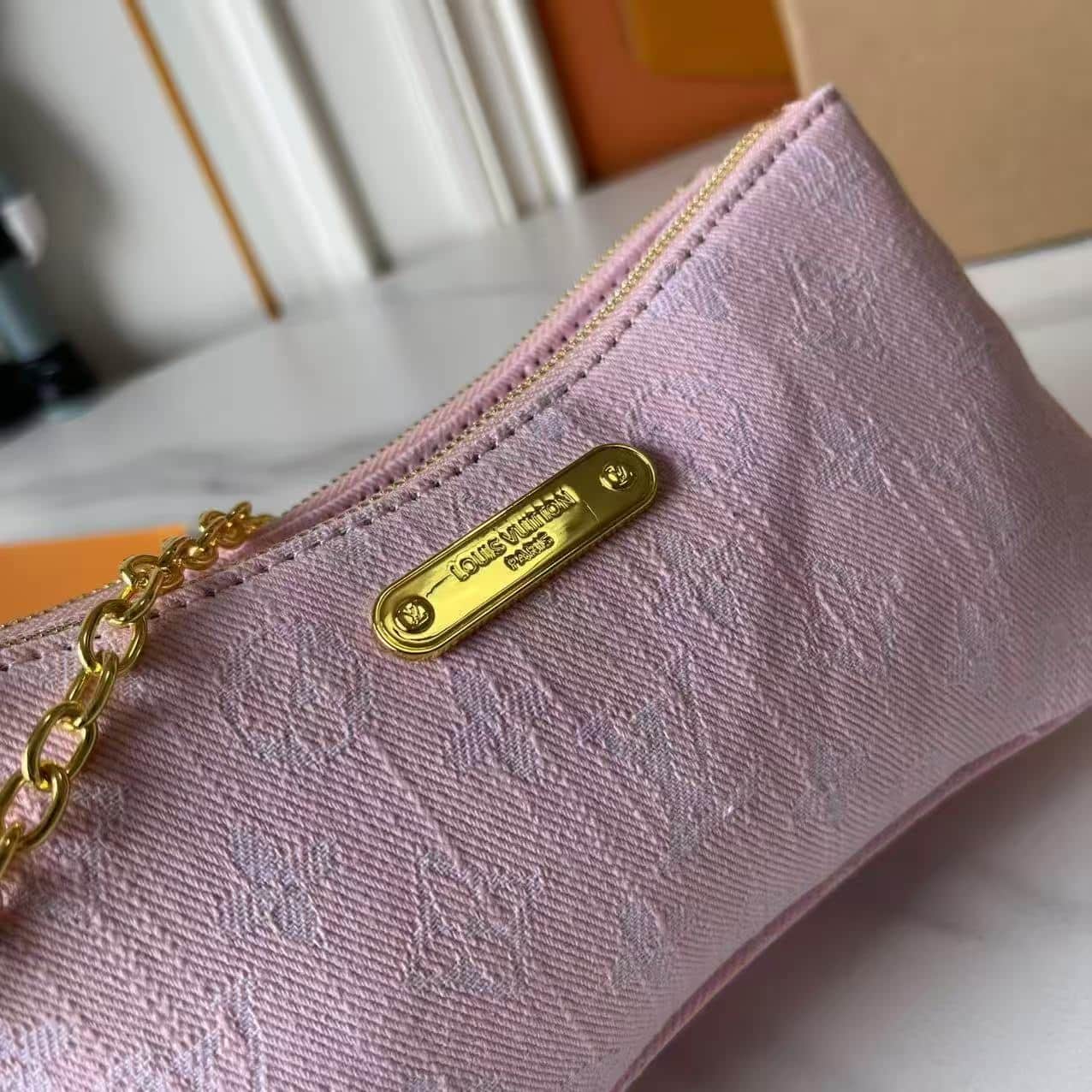 Louis Vuitton Pochette Liv Monogram Denim Pink M14159 Mid