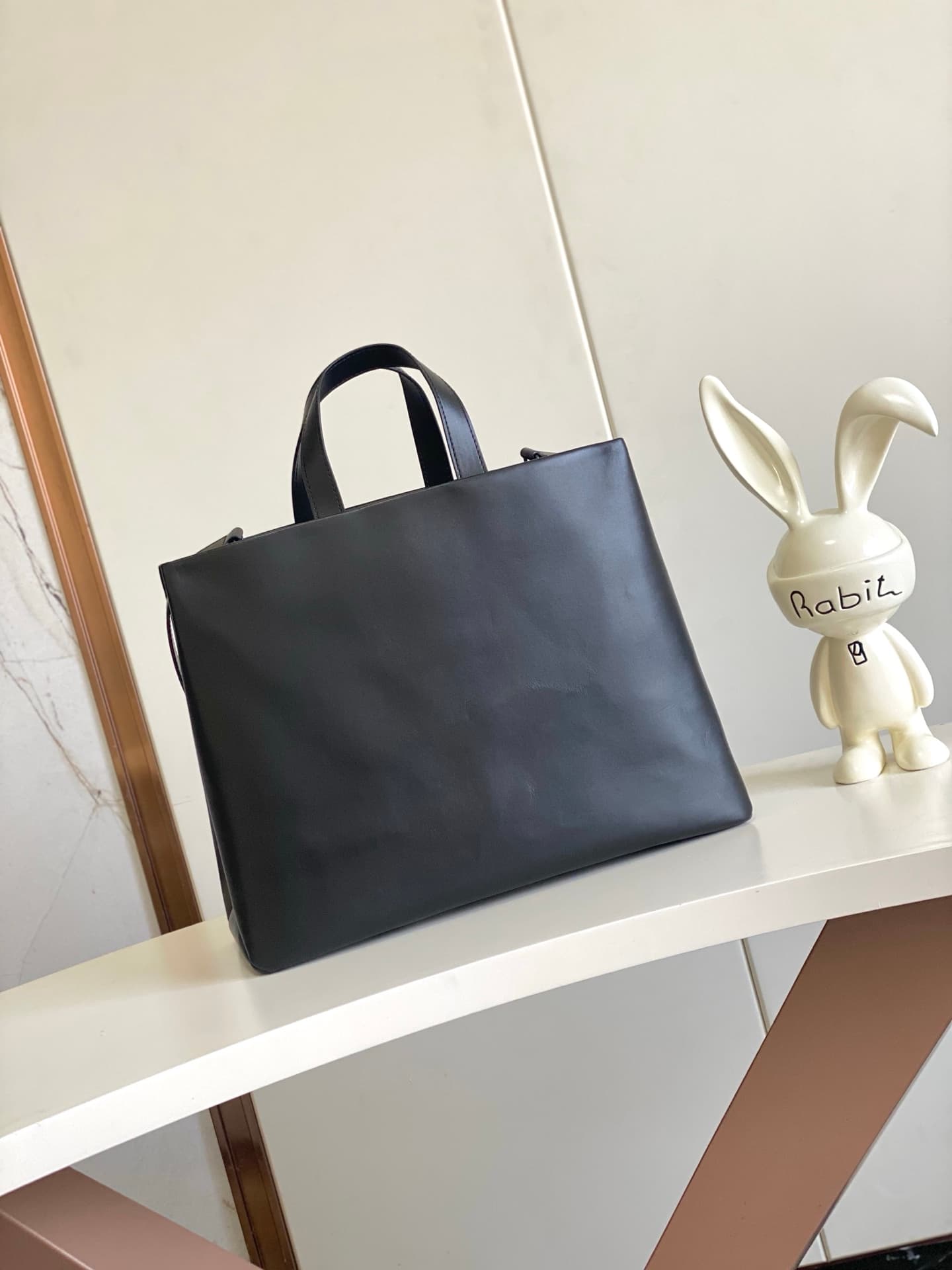 Louis Vuitton Shopper Tote MM Black Cowhide leather M13979 High