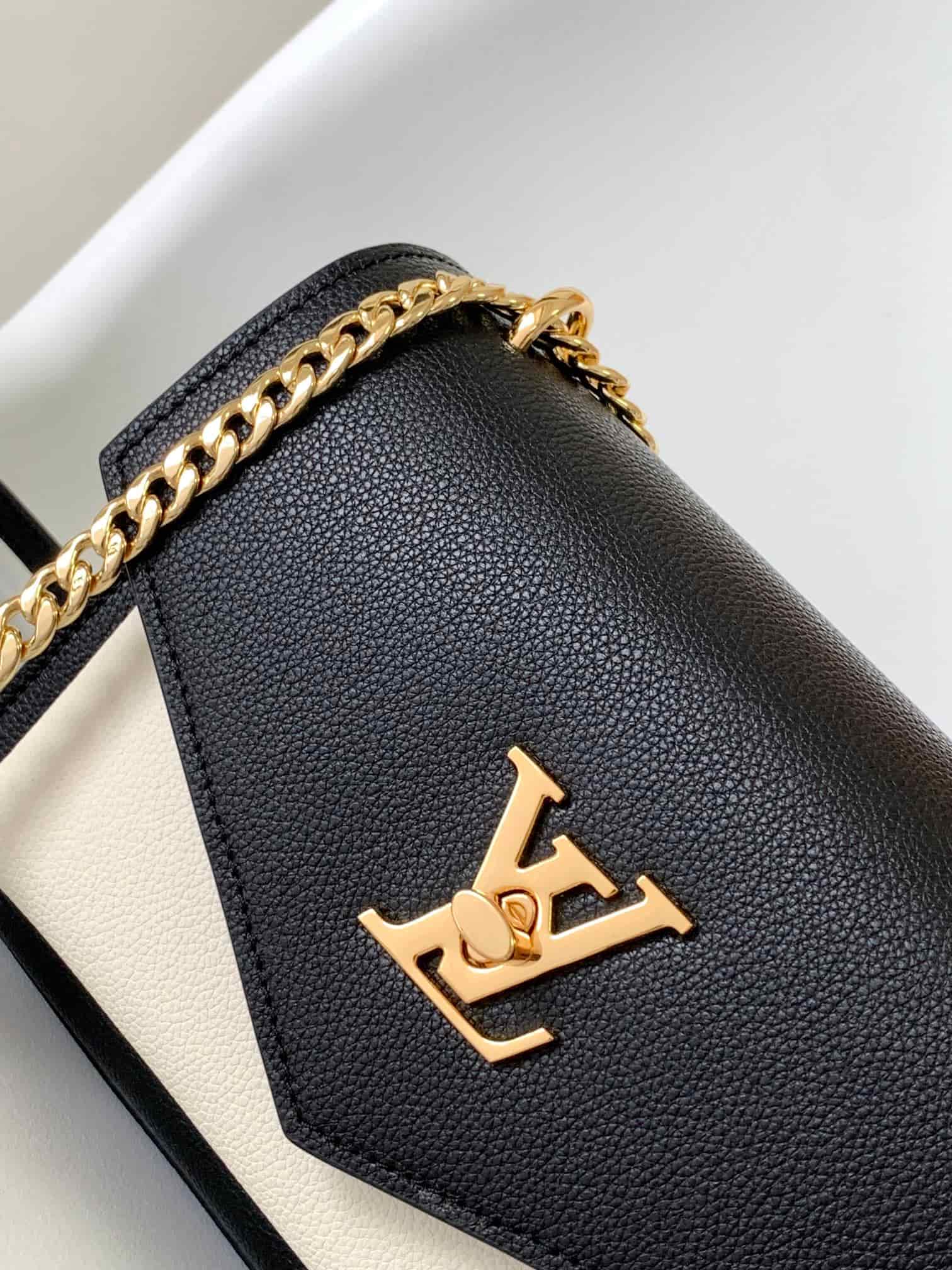 Louis Vuitton Soft Calfskin My Lockme Chain Bag Black/Quartz White M82121 High