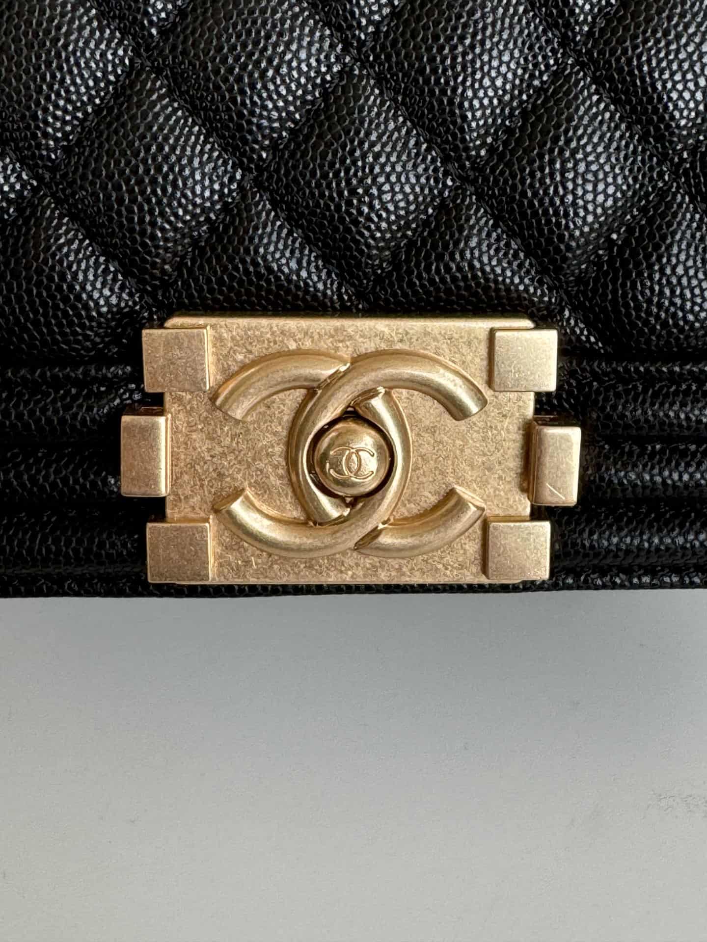 SMALL BOY Chanel HANDBAG Grained Calfskin Black Matt-Gold Metal High