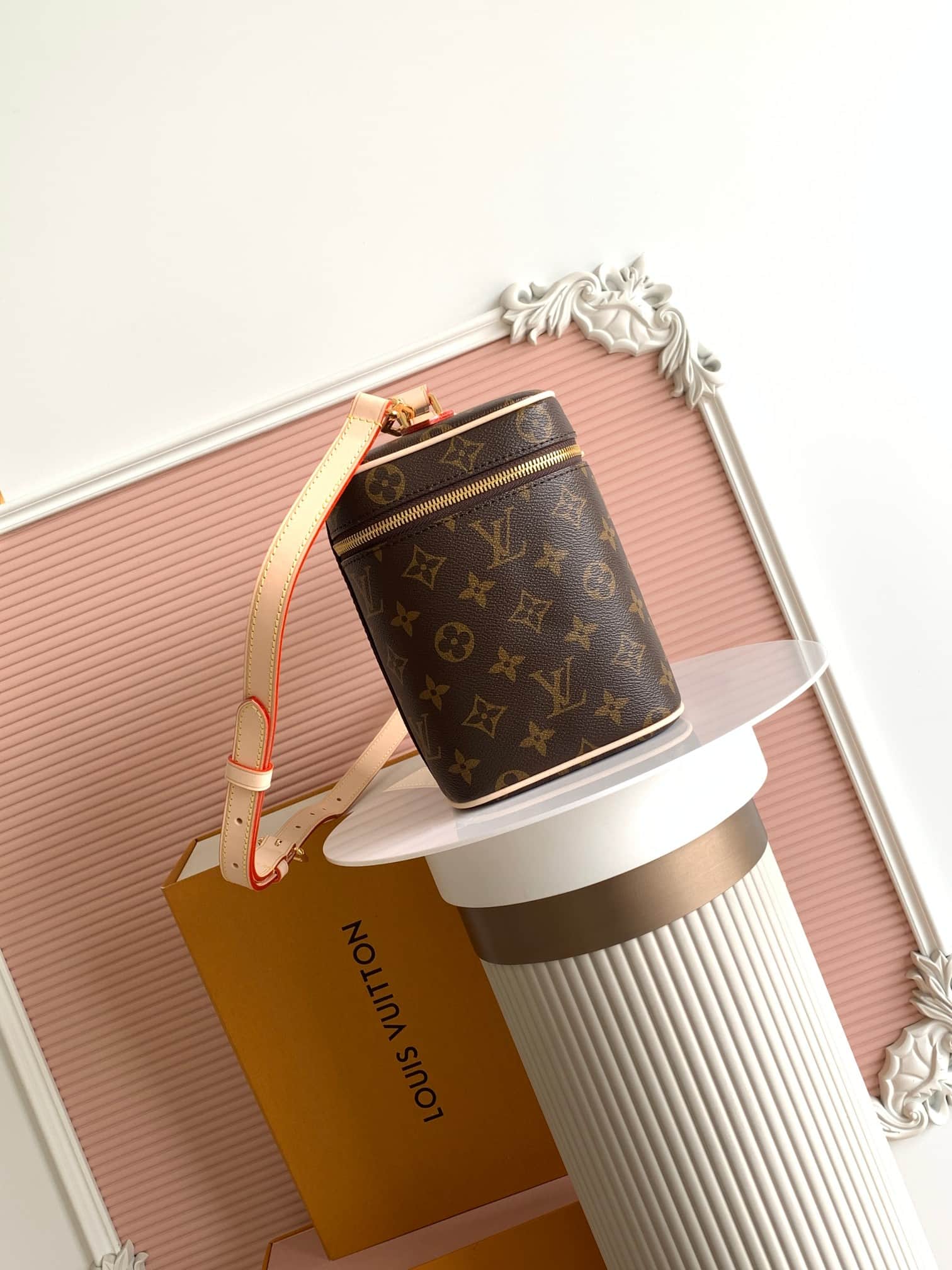 Louis Vuitton Nice Vanity Monogram coated canvas M42265 High