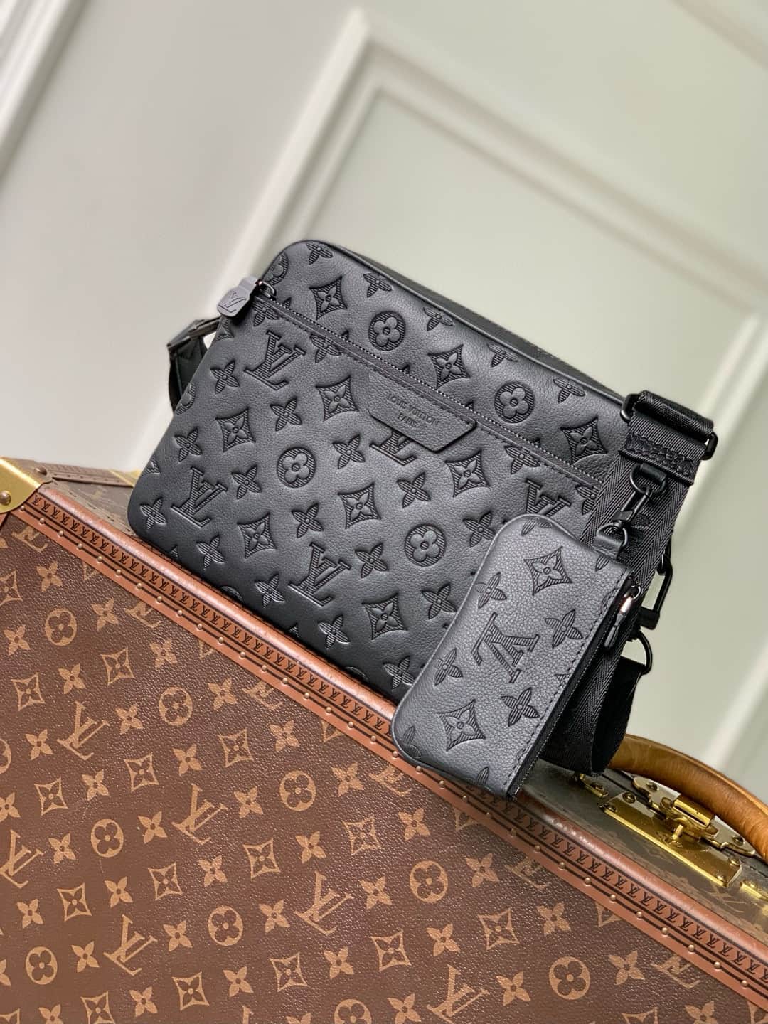 Louis Vuitton Trio Messenger Black Monogram Shadow calfskin leather M26713 High