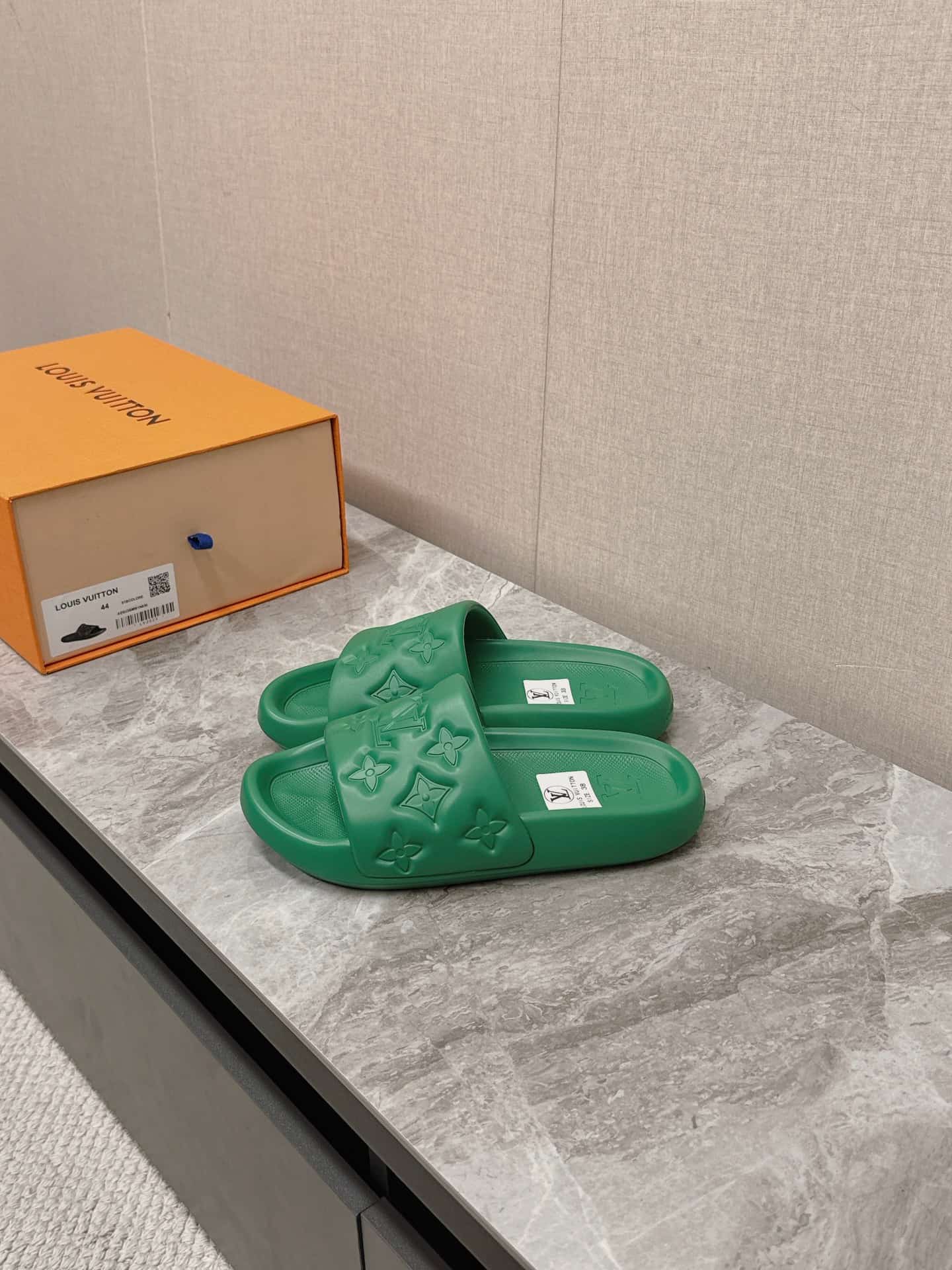 Louis Vuitton Waterfront Mule Shoes Men Women