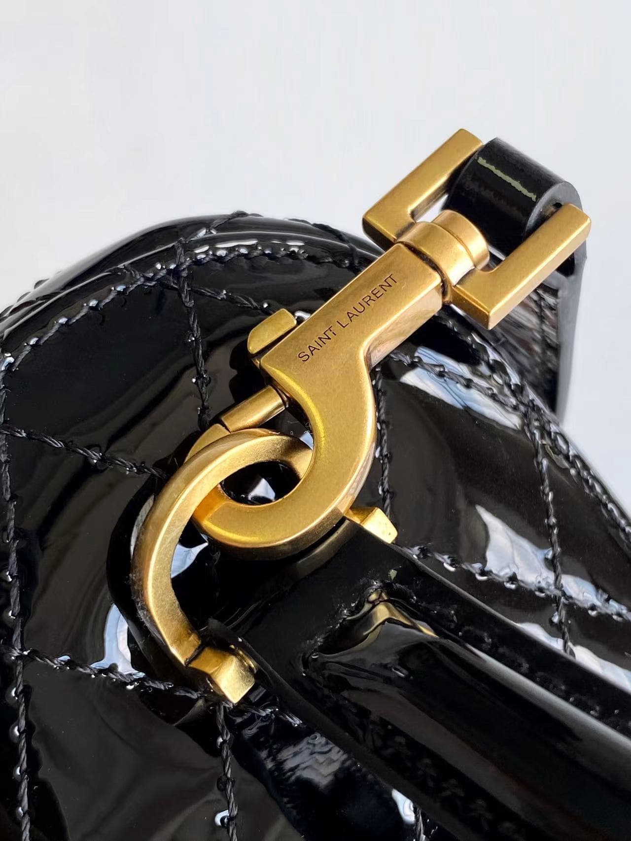 GABY VANITY BAG In Patent Leather Black High