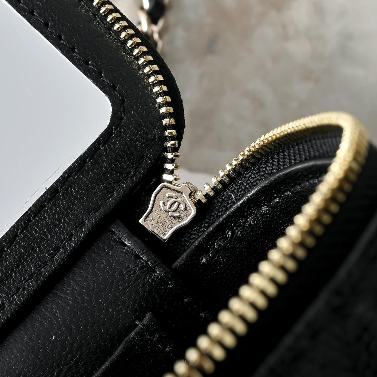 Chanel VANITY WITH CHAIN AP2199 Grained Calfskin Gold-Tone Metal High