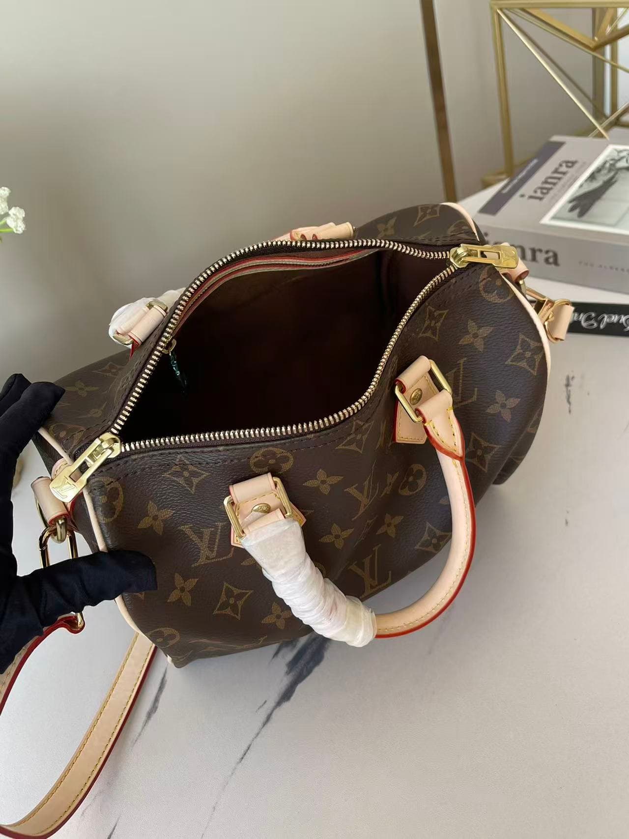Louis Vuitton Speedy Bandoulière 25 Monogram coated canvas M46977 High