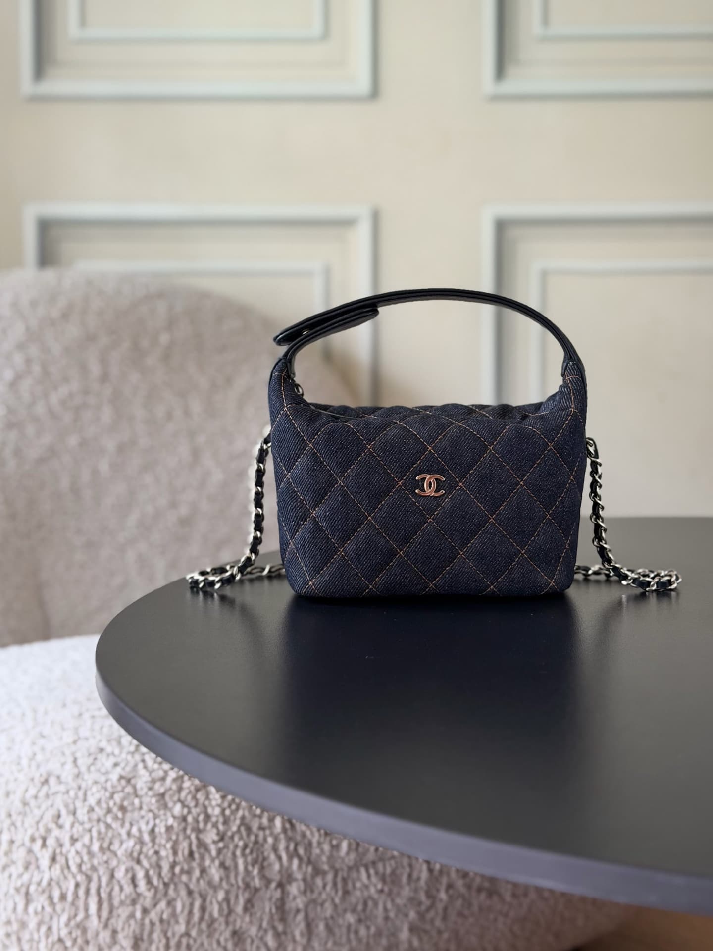 Chanel 25B hobo bag Denim& Gold-Tone Metal AP3387 Dark Blue A
