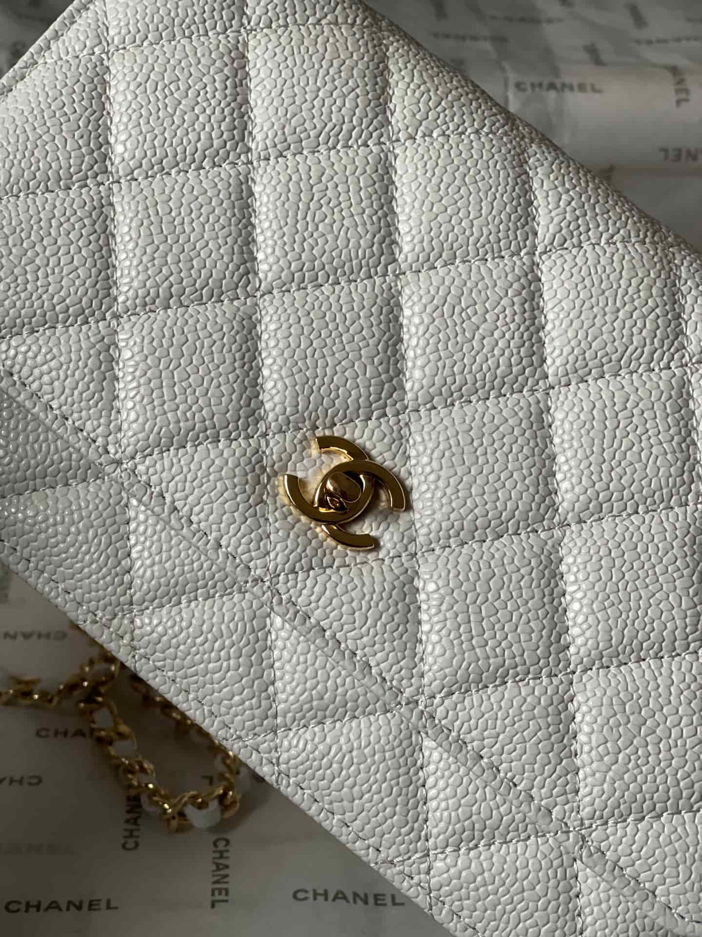 Chanel Classic Wallet on Chain Grained Shiny Calfskin & Gold-Tone Metal AP4241 White A
