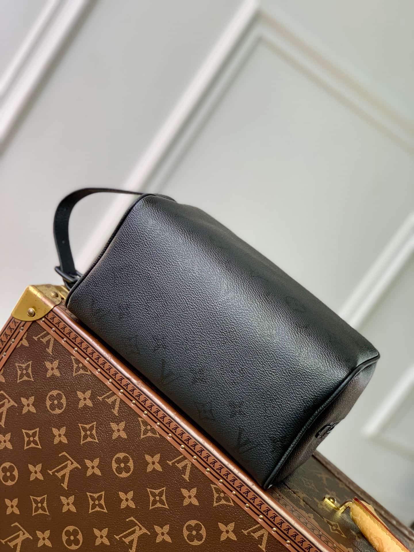 Louis Vuitton Locker Dopp Kit Monogram Midnight coated canvas M26810 High