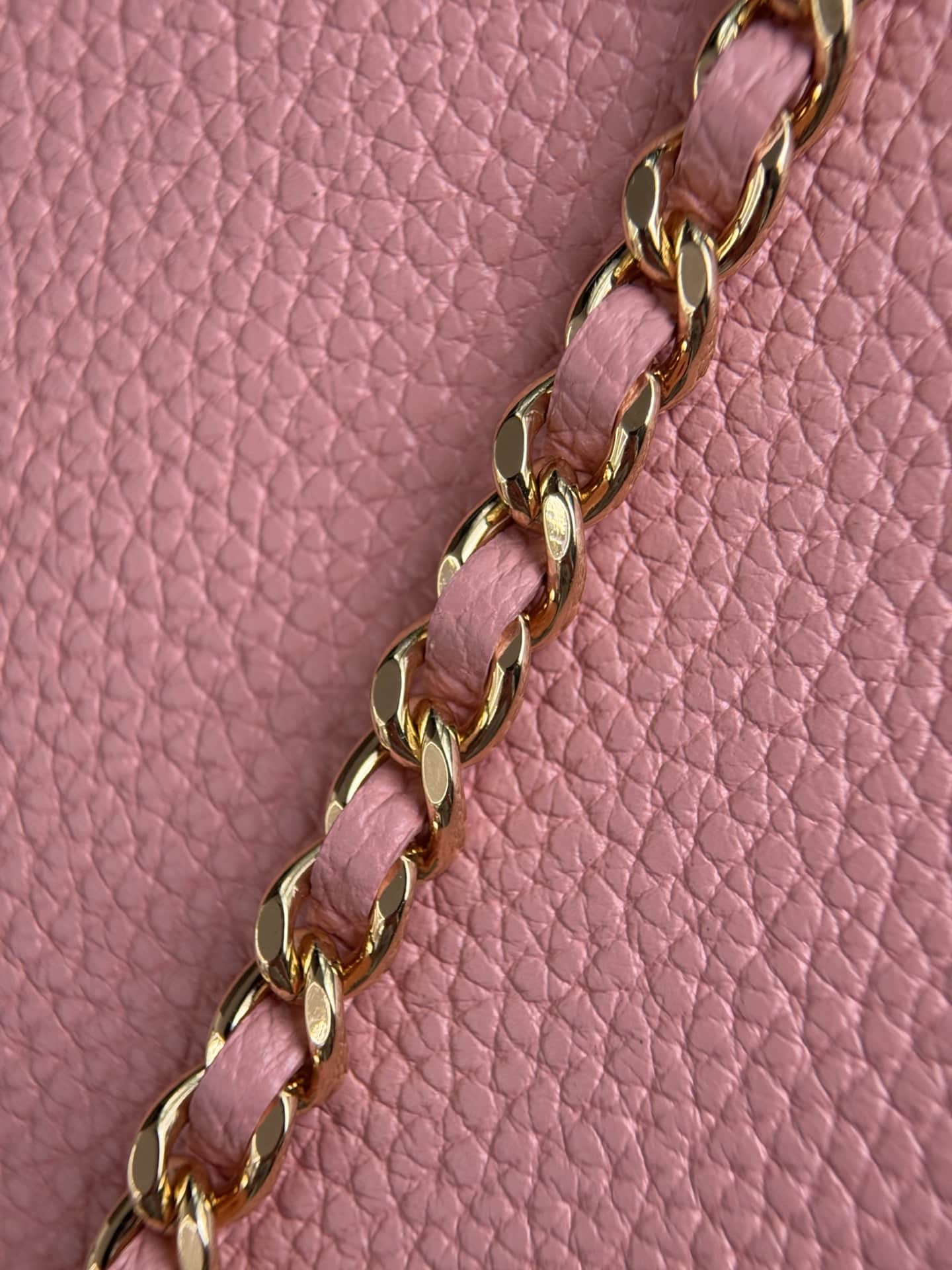 Chanel Vanity with chain Grained Calfskin & Gold-Tone Metal Pink AS6473 A
