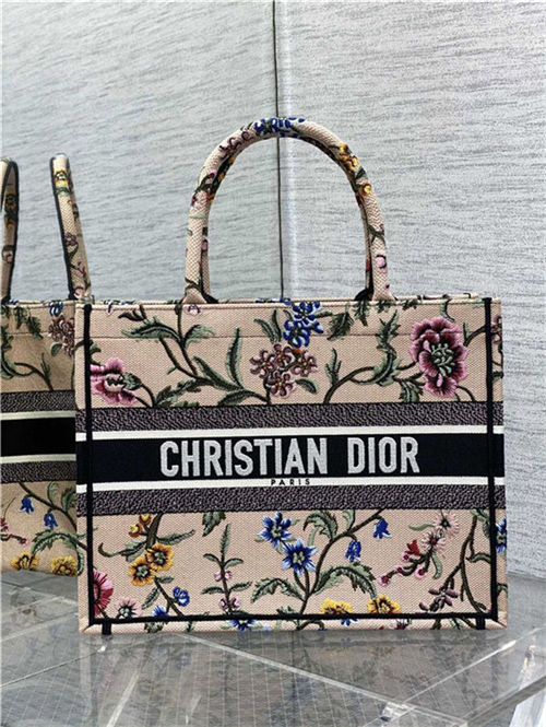 MEDIUM Dior BOOK TOTE Dior Petites Fleurs Embroidery Natural High