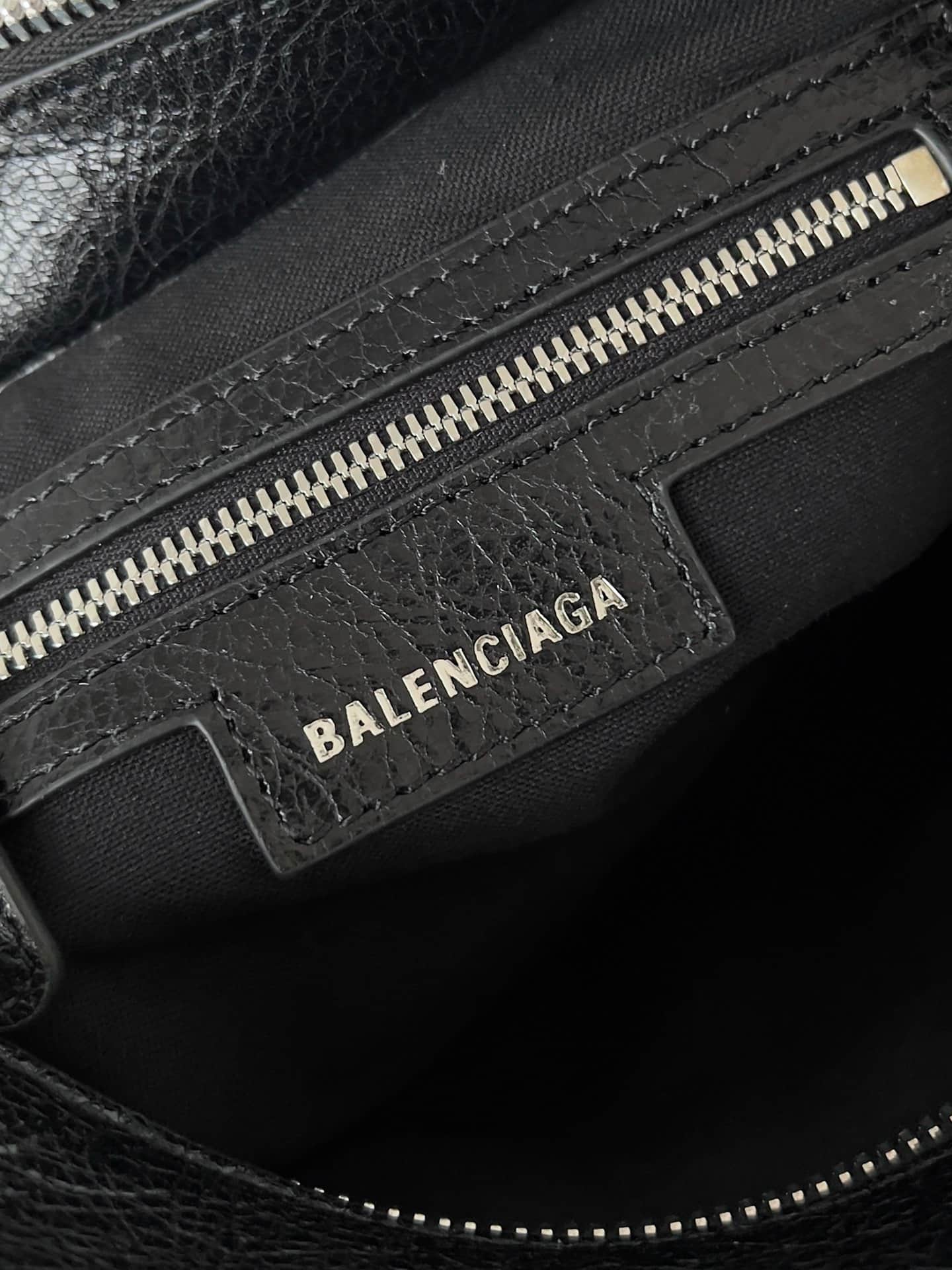 Balenciaga Small Neo Cagole City bag in black lambskin leather High