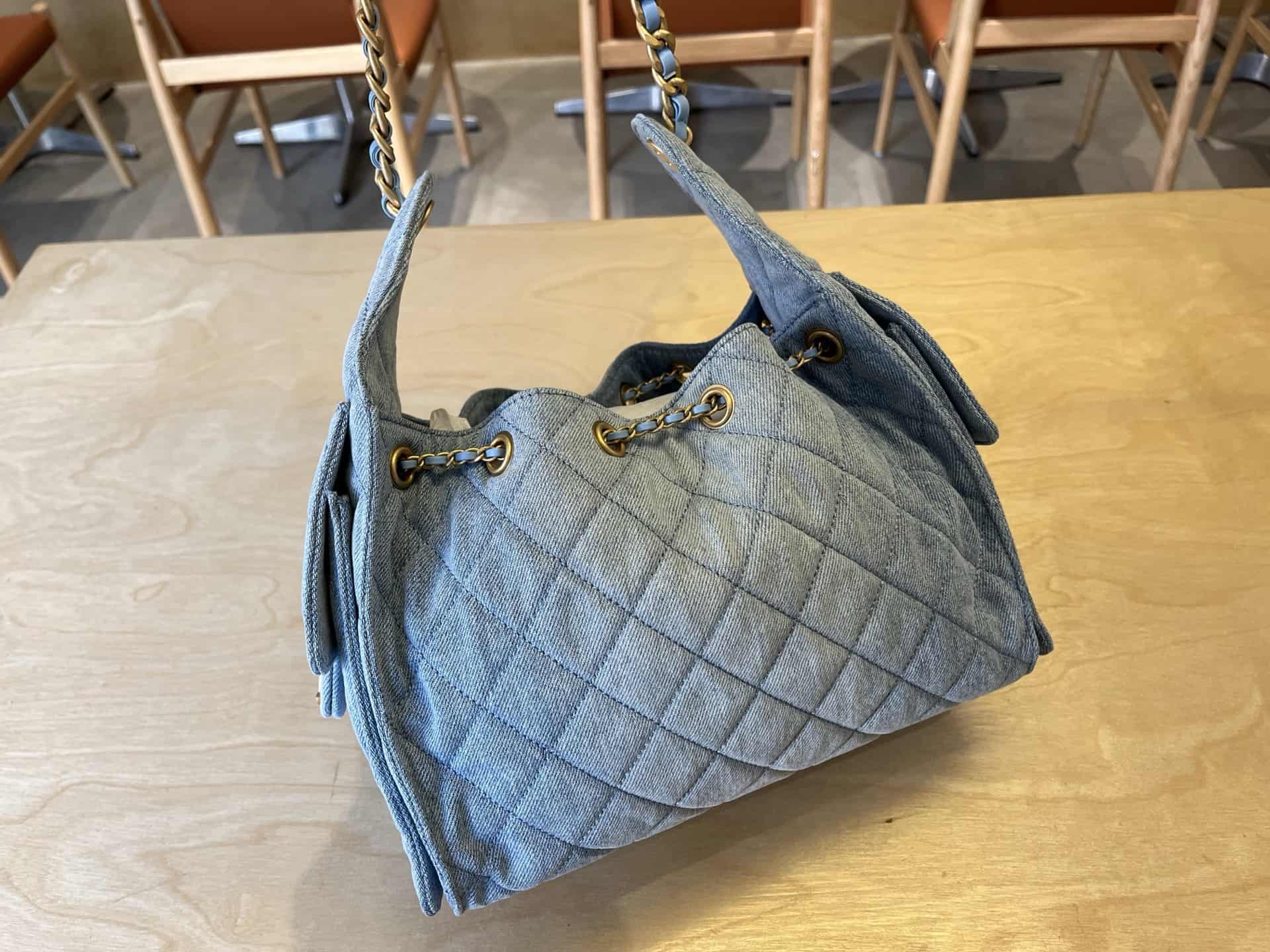 Chanel 25 Small Hobo handbag AS5293 Denim & Gold-tone Metal Blue A