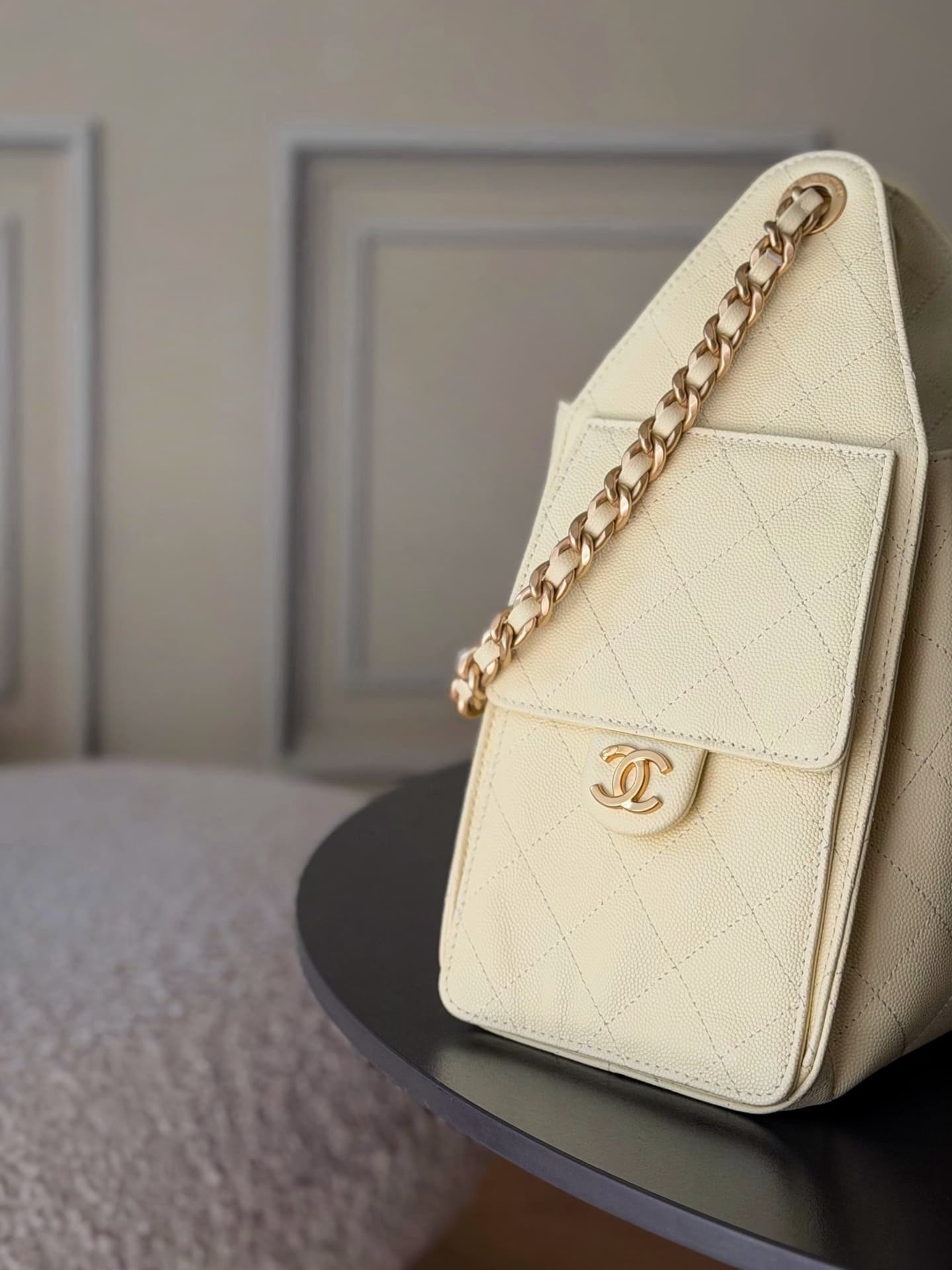 Chanel 25 Small Hobo handbag AS5293 Grained Calfskin& Gold-Tone Metal Light Yellow A