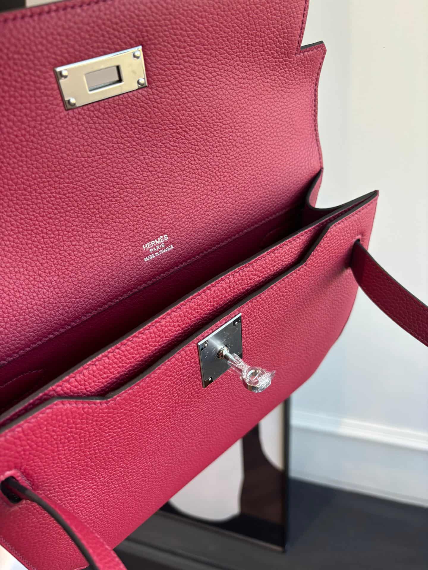 Hermes Kelly Depeches 25 Pouch Togo Leather WAX High
