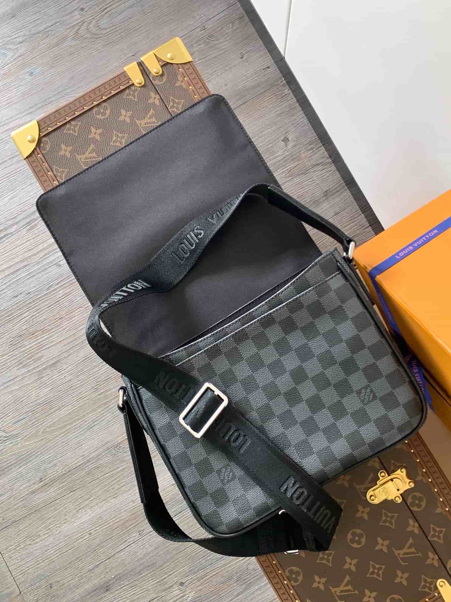 Louis Vuitton District PM Damier Graphite coated canvas N42710 High