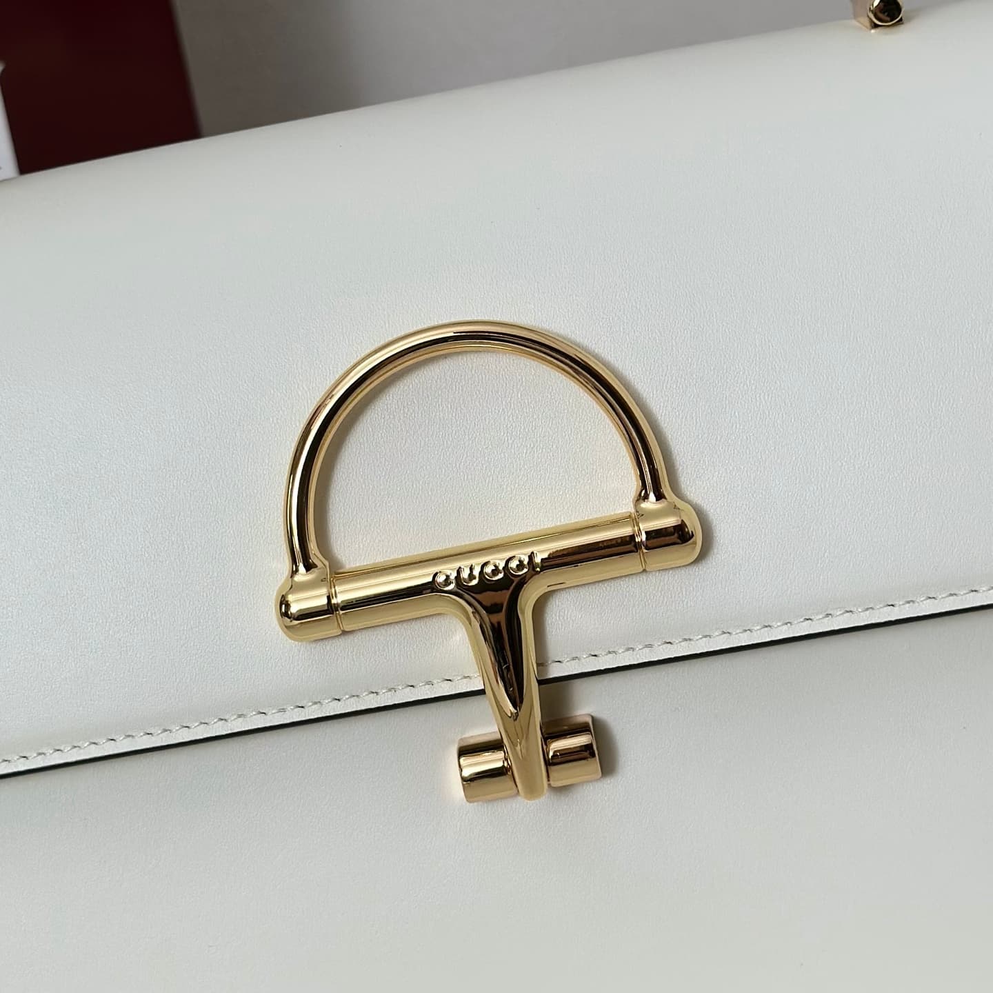 Gucci Siena medium top handle bag 855535 White High
