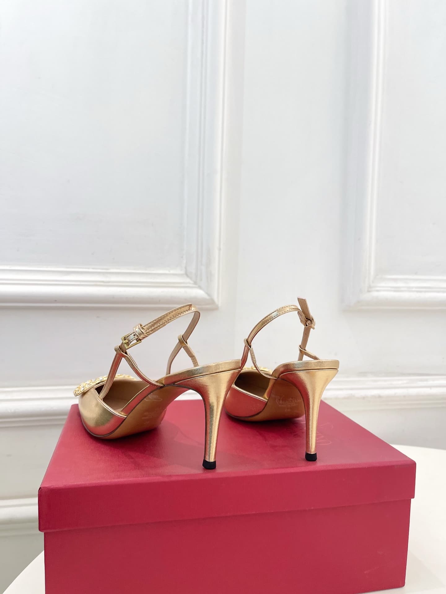 Valentino Garavani VLogo Signature Slingback Pumps