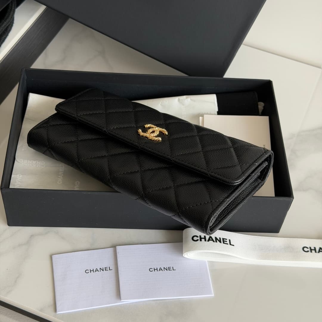Chanel Wallet Shiny Grained Calfskin Strass & Gold-Tone Metal Black AP5076 High
