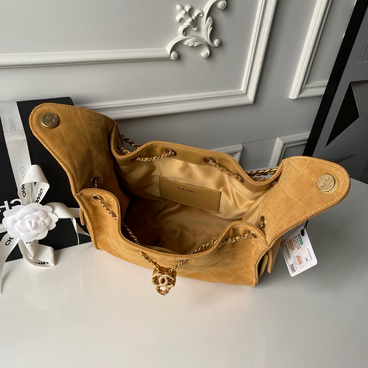 Chanel 25 Small Hobo handbag AS5293 Suede& Gold-Tone Metal Yellow A