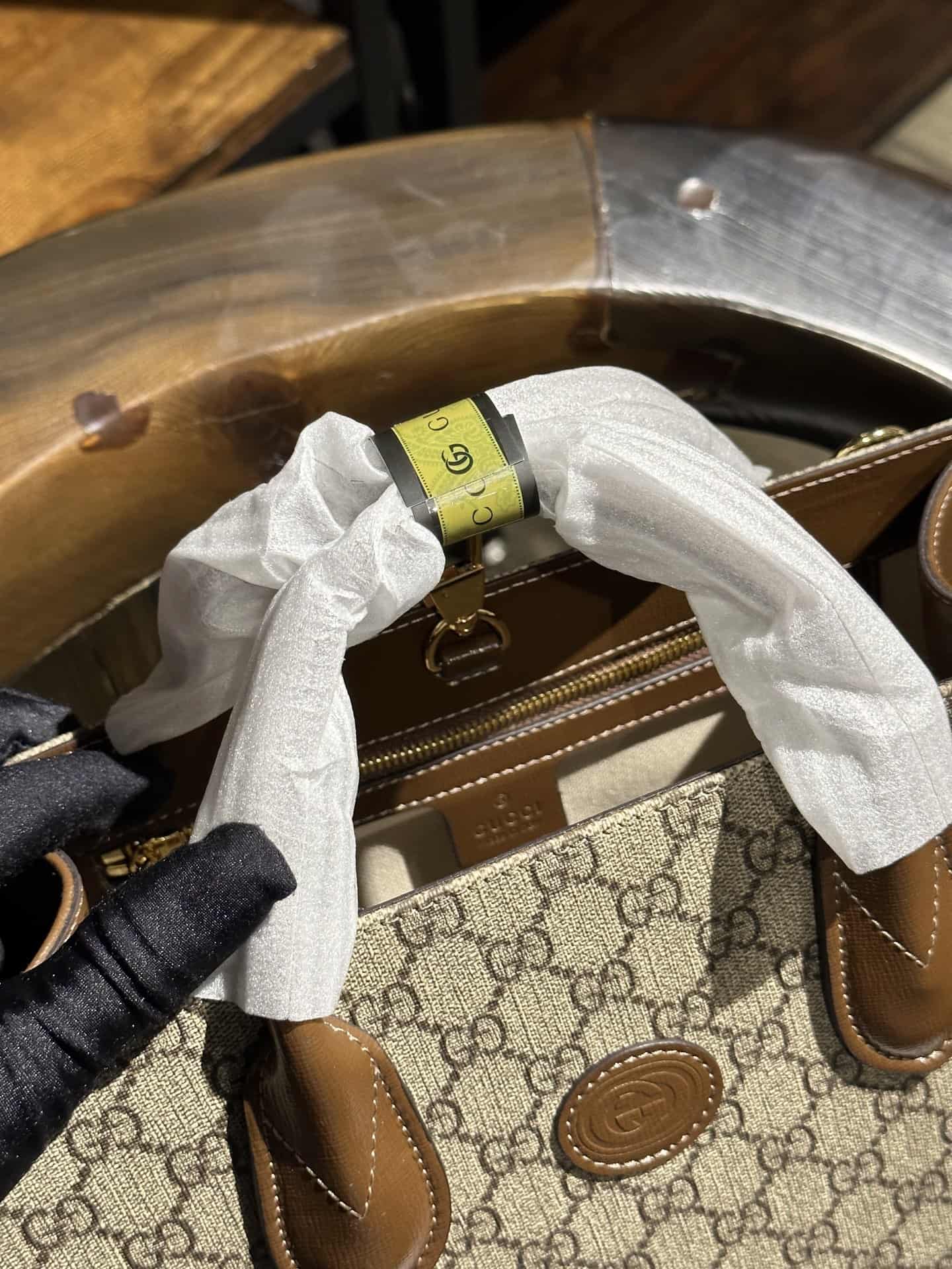 GUCCI Small tote bag in GG Supreme