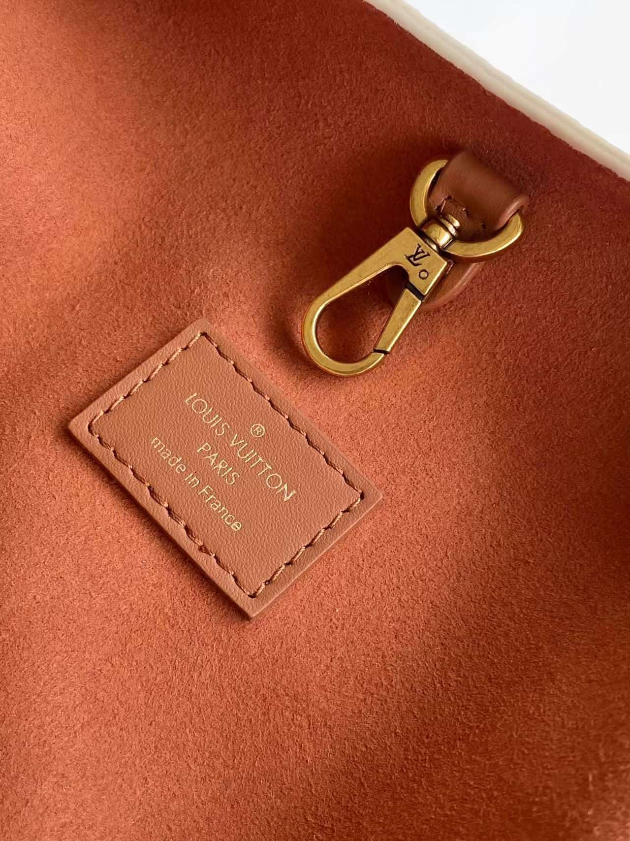 Louis Vuitton Low Key Hobo PM Quartz Calf leather M2A208 High