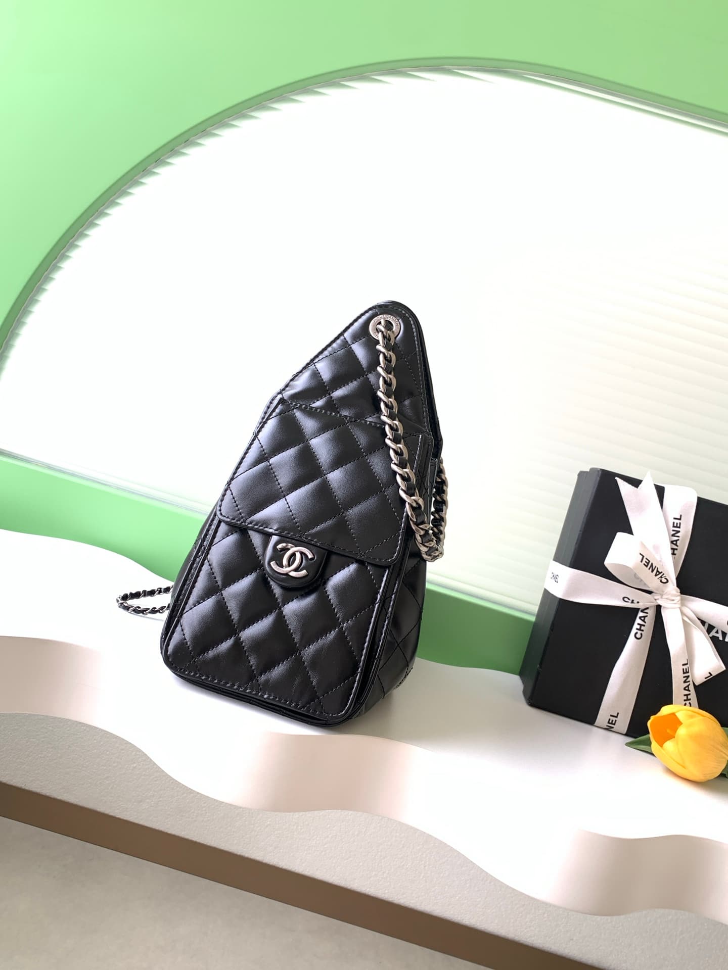 Chanel 25 Small Hobo handbag AS5293 Shiny calfskin&Silver-tone metal Black A
