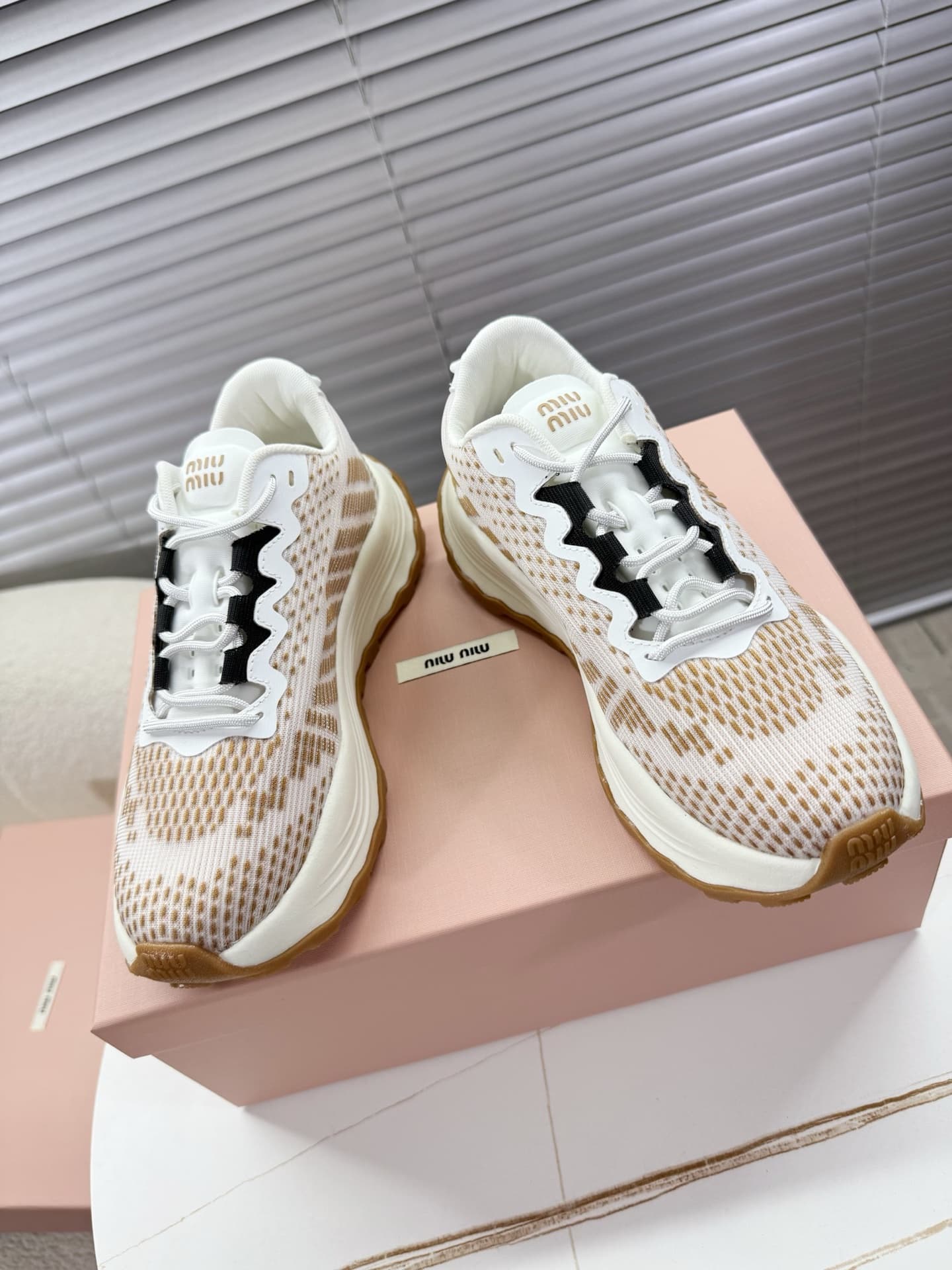 Miu Miu Sneaker shoes Men Women