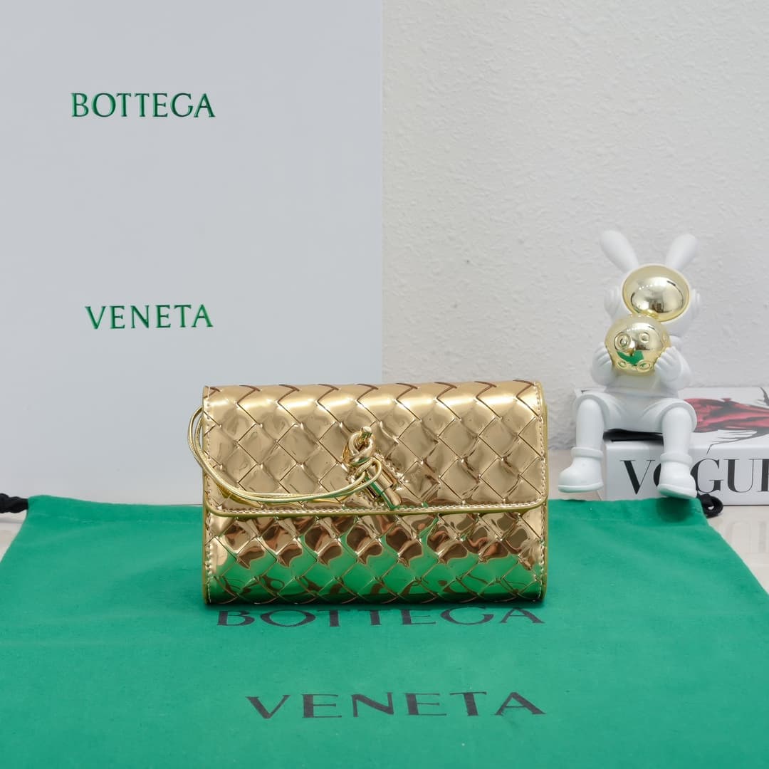 BV Andiamo Clutch Barolo High
