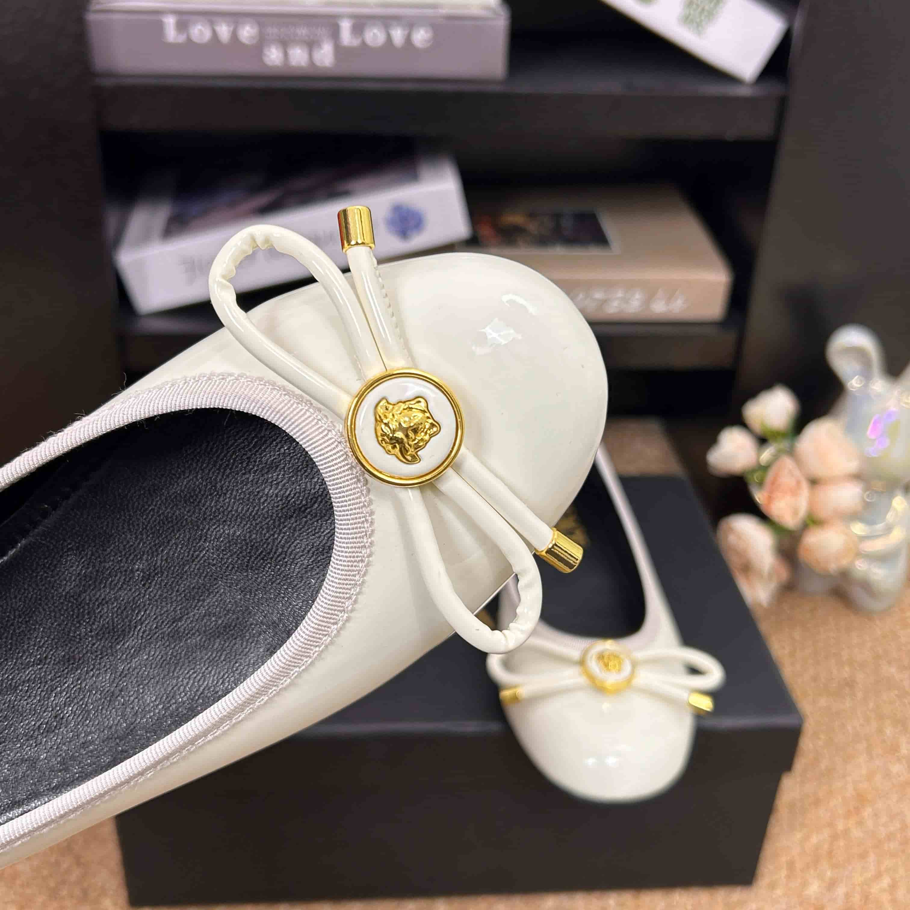 Versace Opera Bow patent-leather Ballet Flats Shoes Women