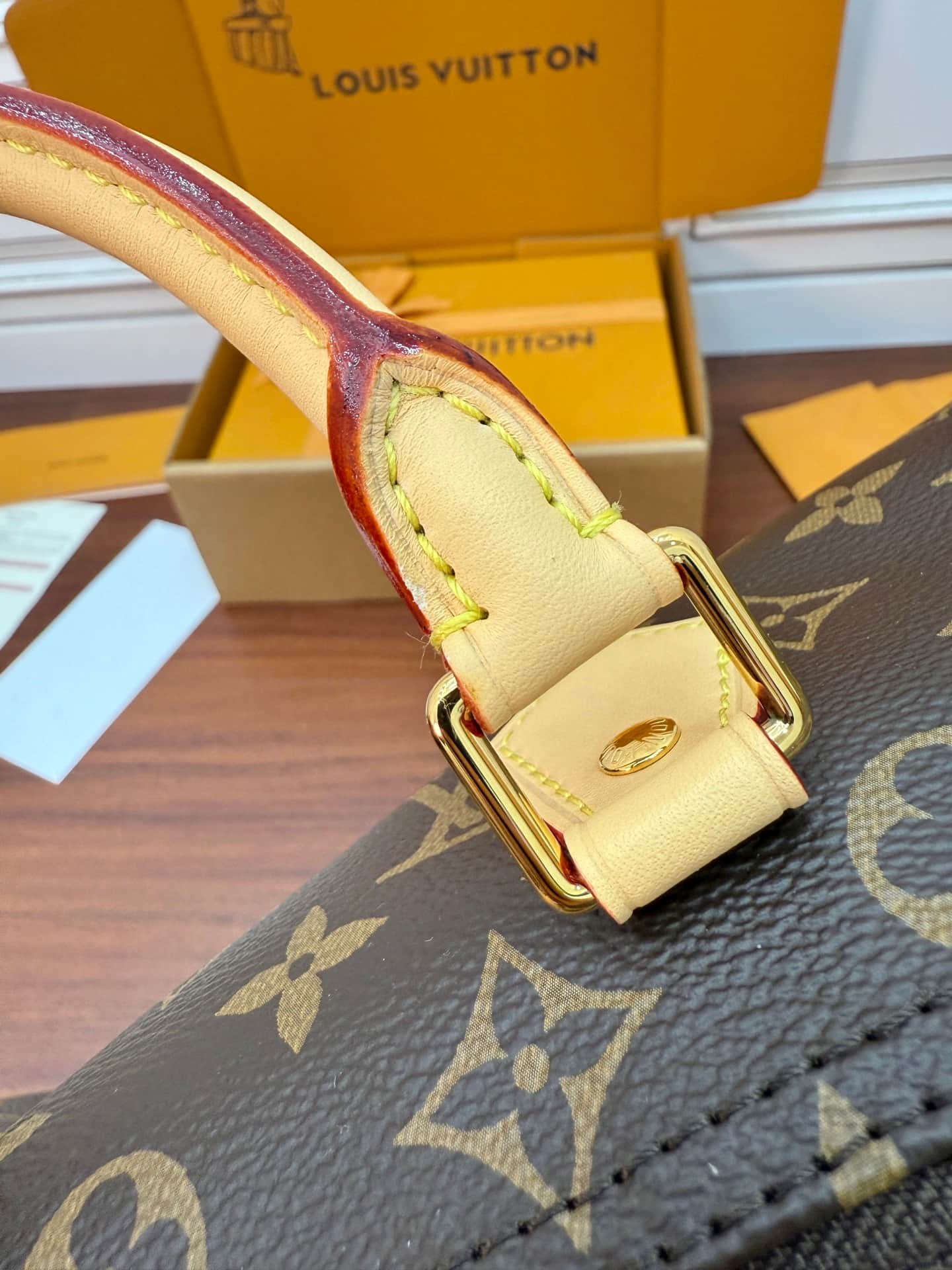 Louis Vuitton Speedy Bandoulière 30 Monogram coated canvas M46980 TOP