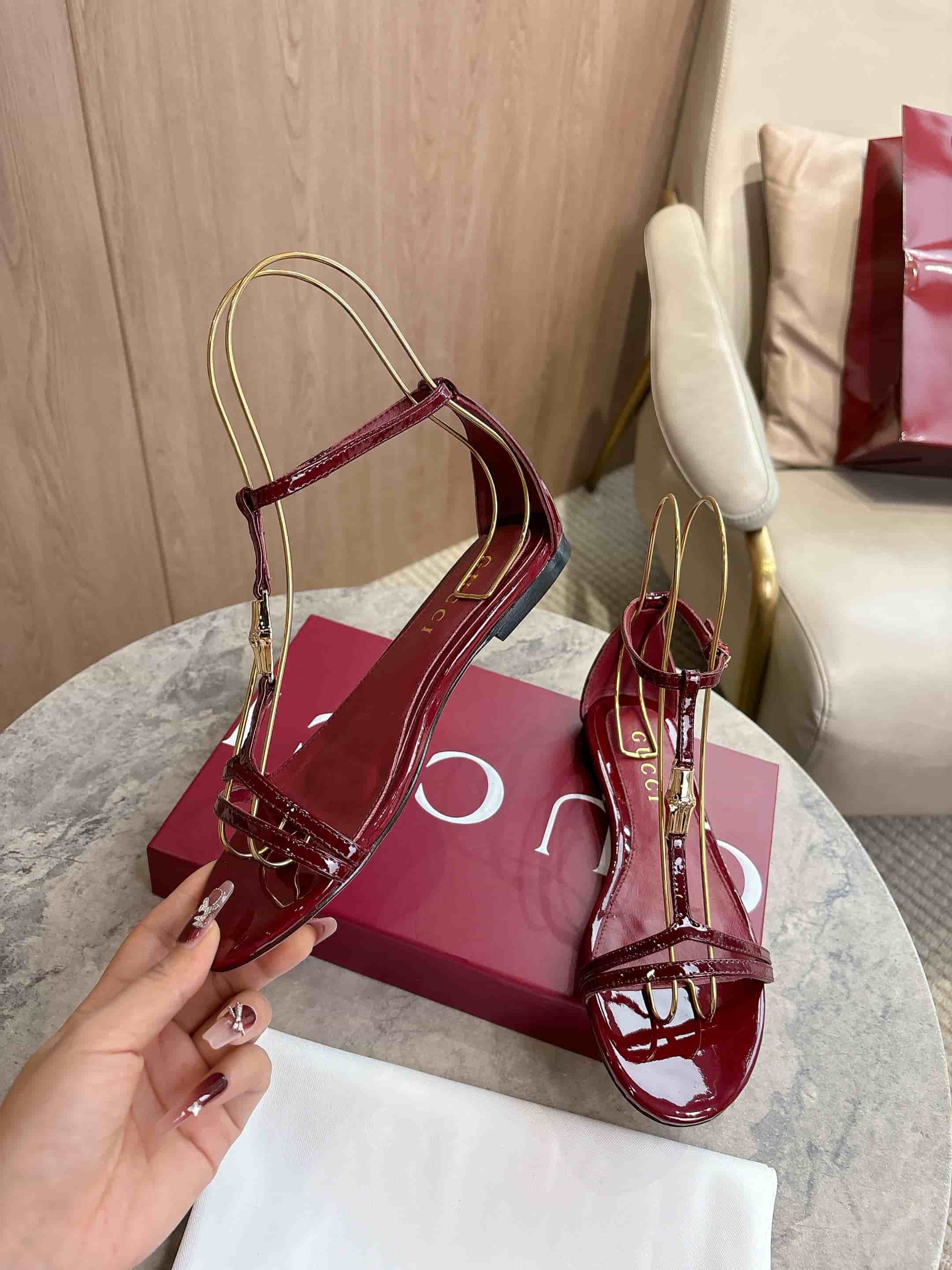 Gucci thong sandal with Bamboo Shoes Women