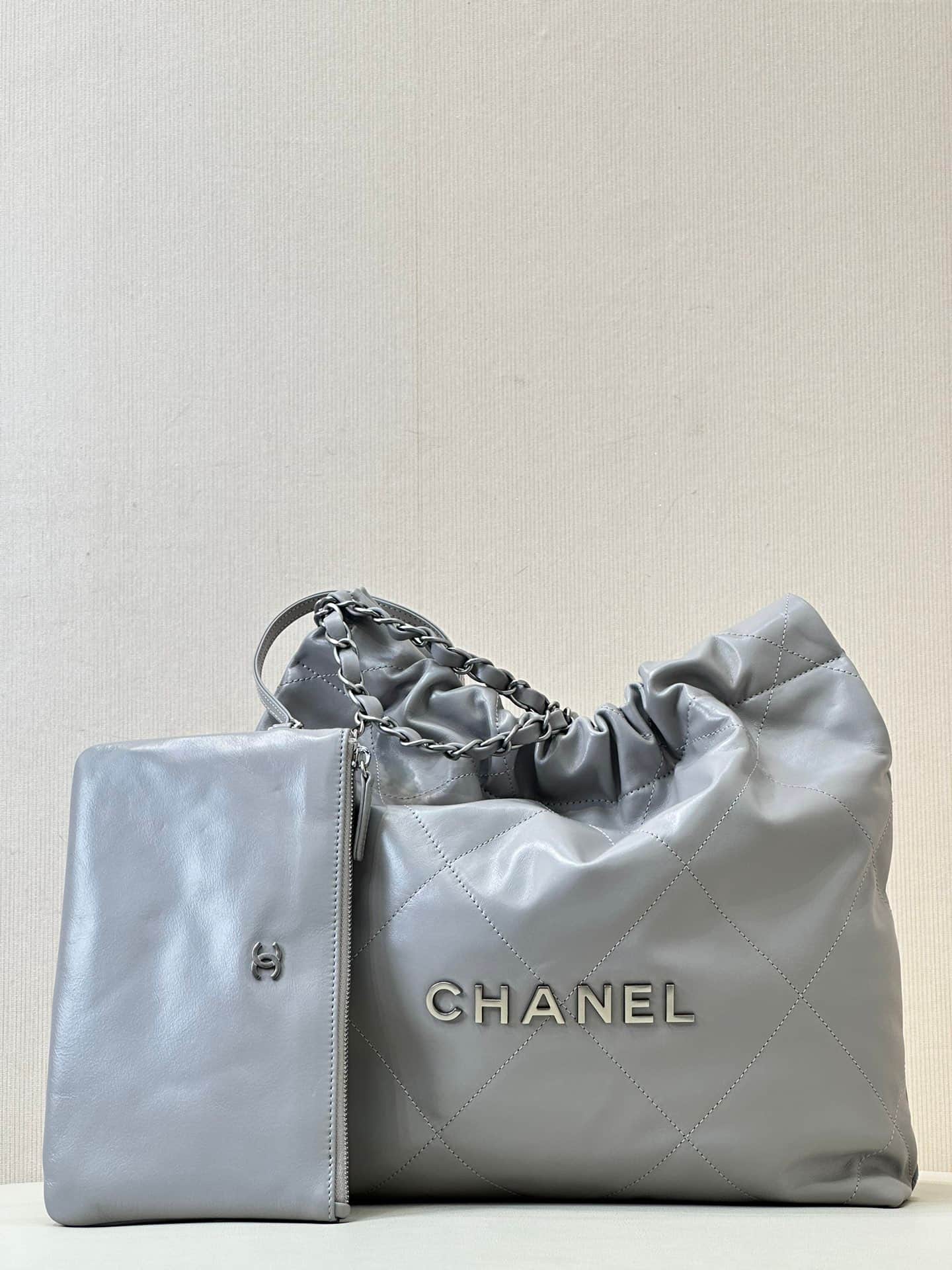 Chanel 22 Small handbag Shiny calfskin & silver-tone metal AS3260 Grey TOP
