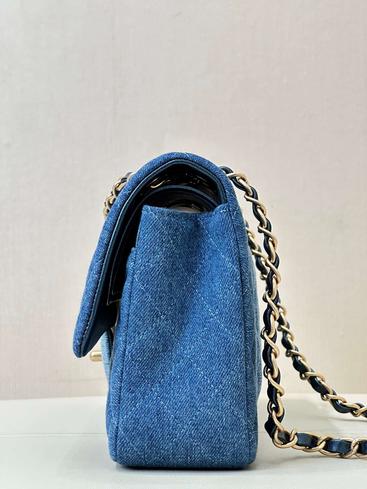 Chanel Medium CLASSIC HANDBAG Denim &Gold-tone Metal Blue TOP