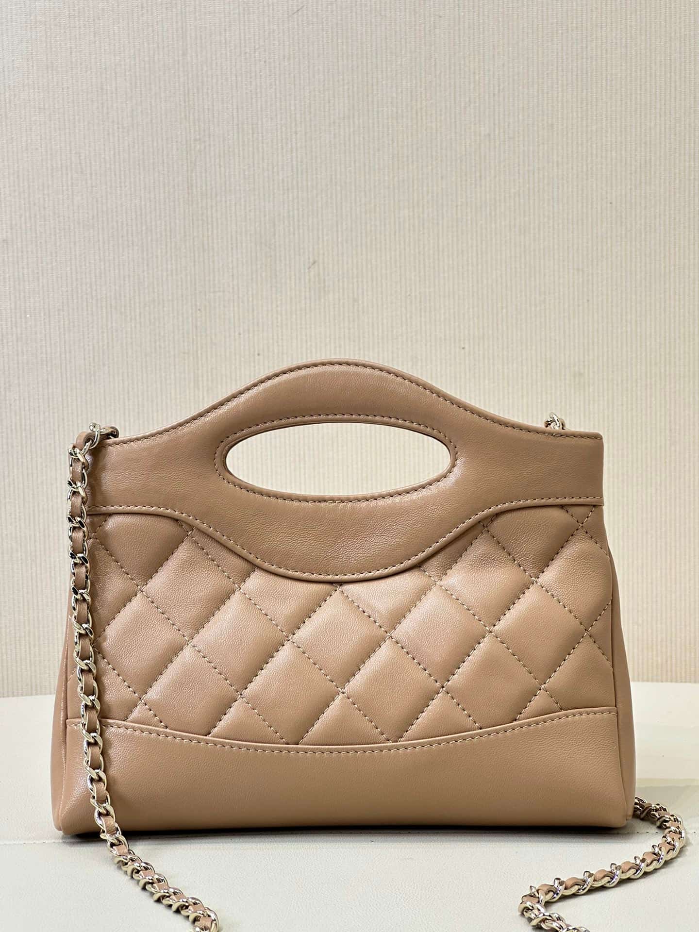 Chanel Clutch with chain Lambskin & Gold-Tone Metal AP3656 Beige TOP