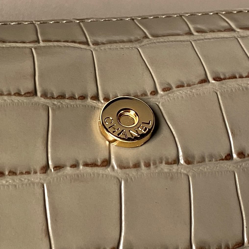 Chanel Clutch with chain Crocodile Embossed Calfskin & Gold-Tone Metal AP5294 Dark Khaki High