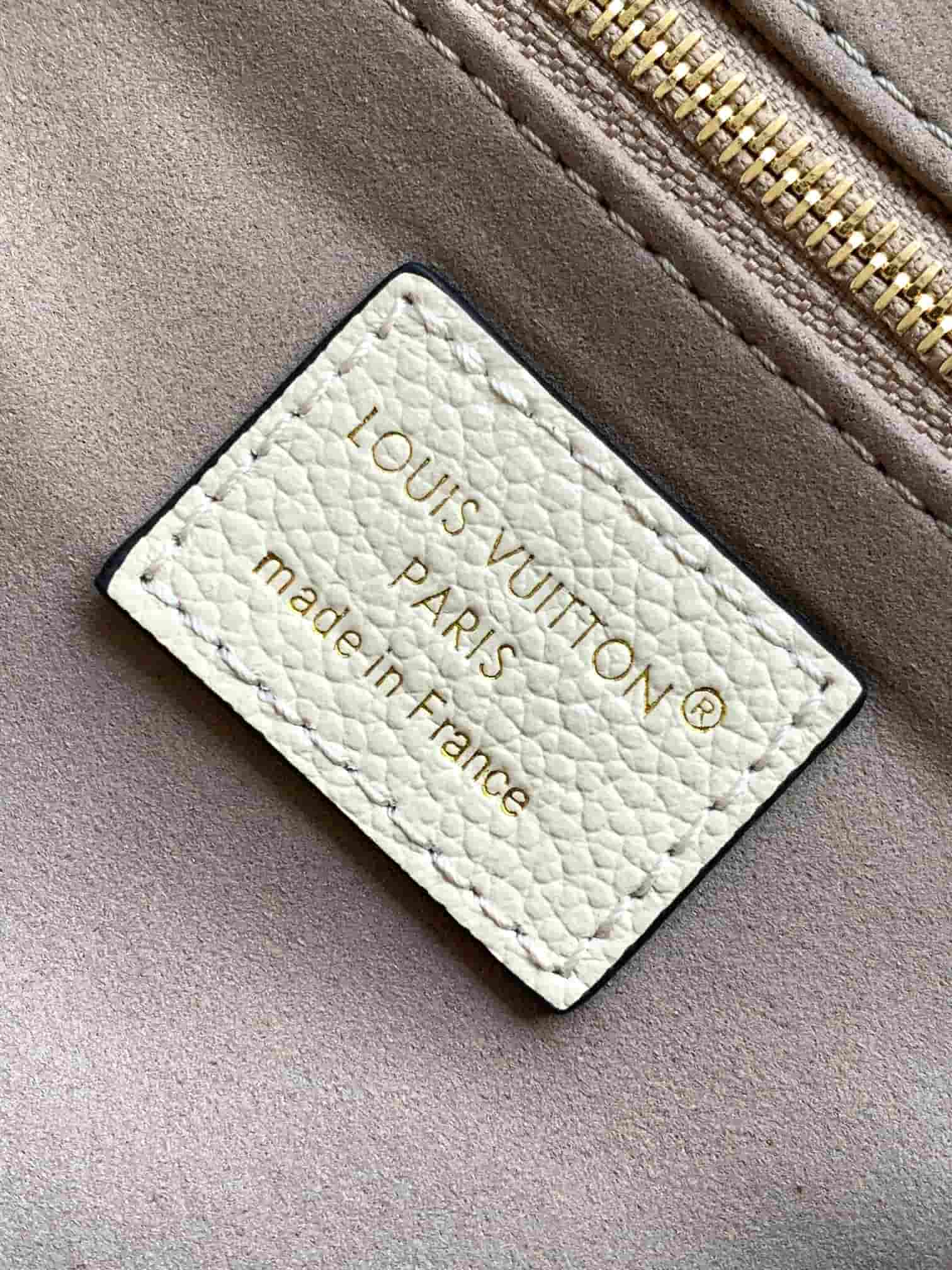 Louis Vuitton Anytime PM Beige Cowhide leather M14414 High