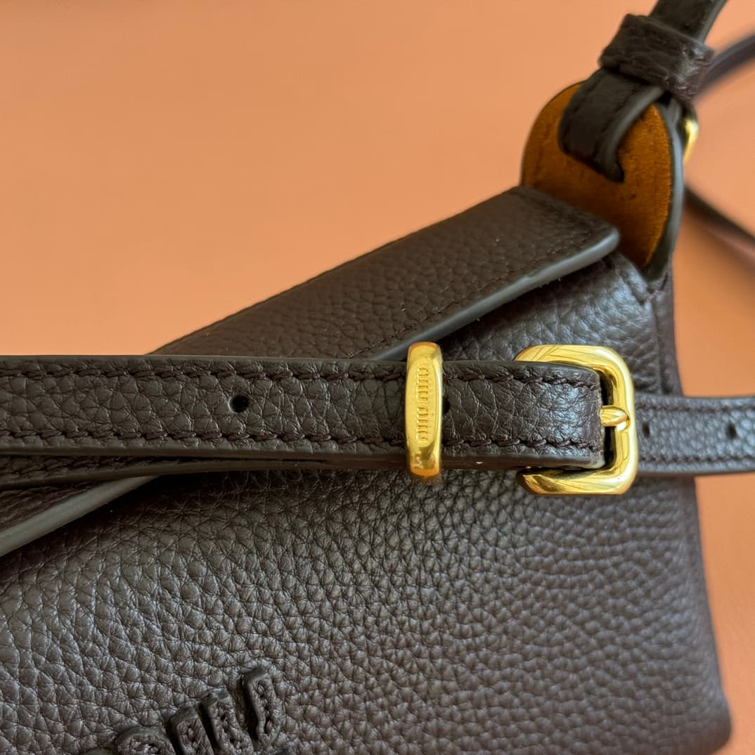 Miu Miu Nappa Calfskin leather pouch Black 5BE097 TOP